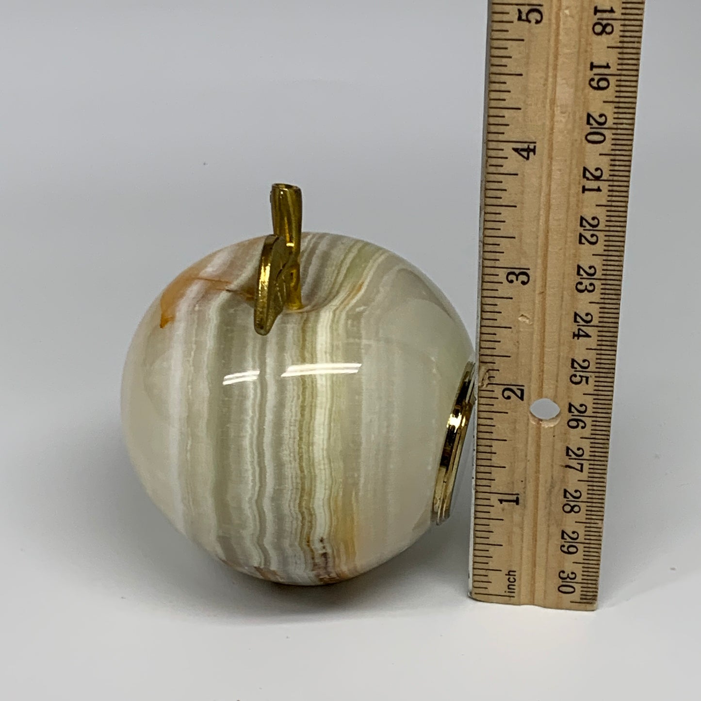 1.24 lbs, 2.6"x2.9" Natural Green Onyx Apple Gemstone @Afghanistan, B32514