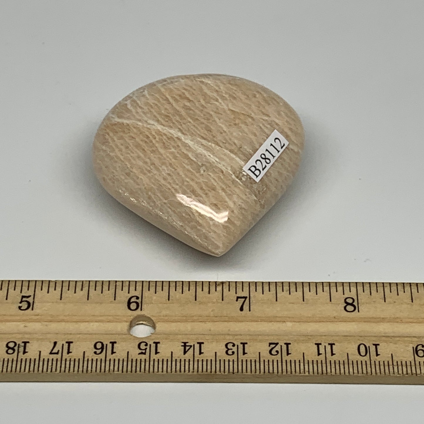 88.9g, 2.2"x2.1"x1", Peach Moonstone Heart Crystal Polished Gemstone, B28112
