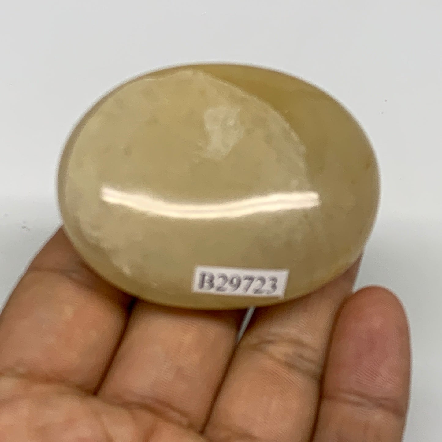 84.8g,2.2"x1.7"x0.9", Yellow Aventurine Palm-Stone Crystal Stone @India,B29723