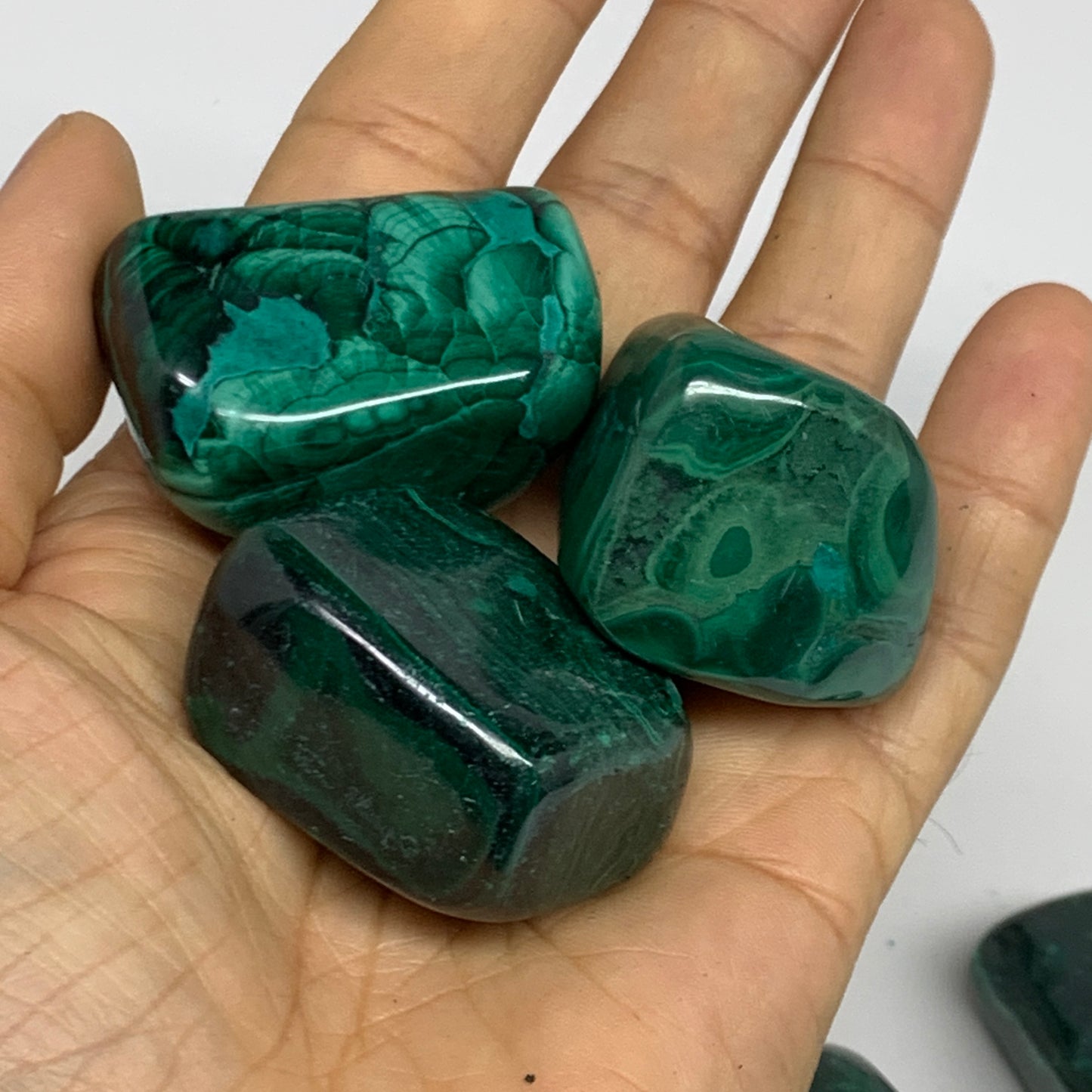 1pcs, 1.2"-1.8", Natural Malachite Tumbled Polished Gemstone, B32843