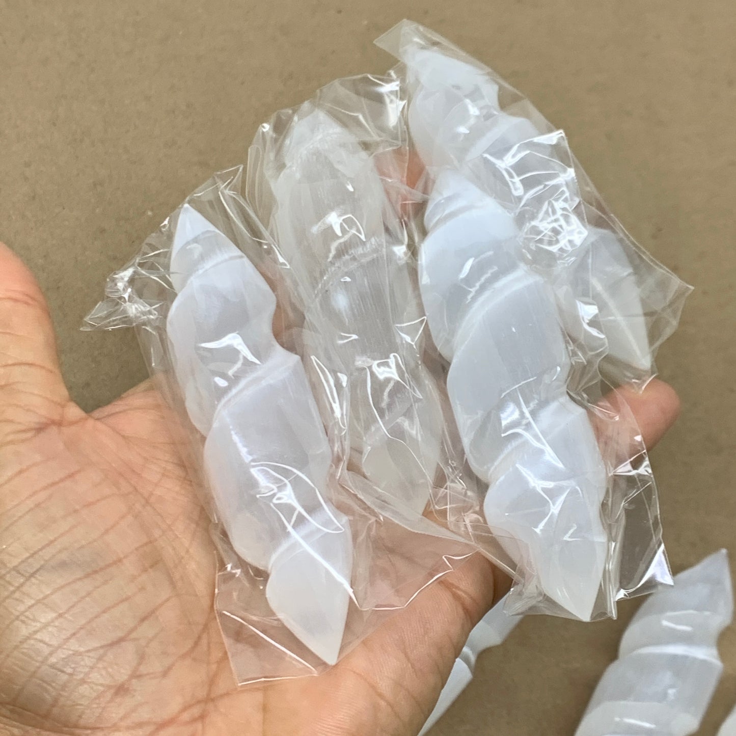 1pc, 45-55g, 3.6"x0.8" Selenite Wand Spiral Point Crystal Powerful, B36288