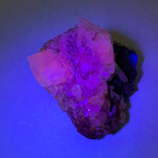 412g, 3.7"x3.6"x2.2", UV Reactive Chalcopyrite Calcite Cluster Fluorite Mineral