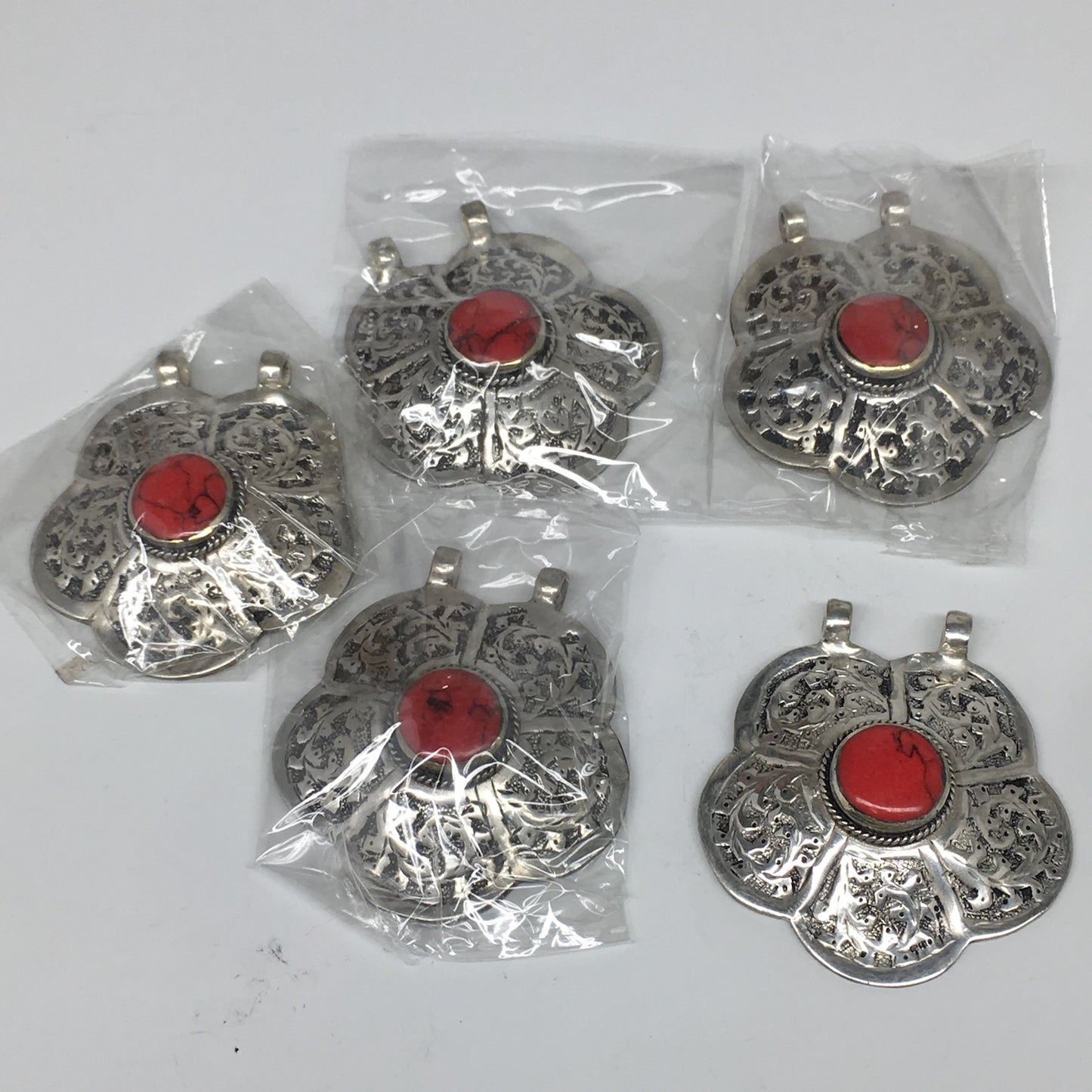 1pc,2.5"x2.2"x0.5",Turkmen Pendant Red Coral Inlay Flower Shape Statement,TN599