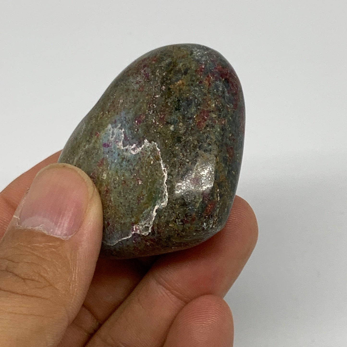 81.1g, 1.7"x2"x0.8", Ruby Kyanite Heart Small Polished Healing Crystal, B22617