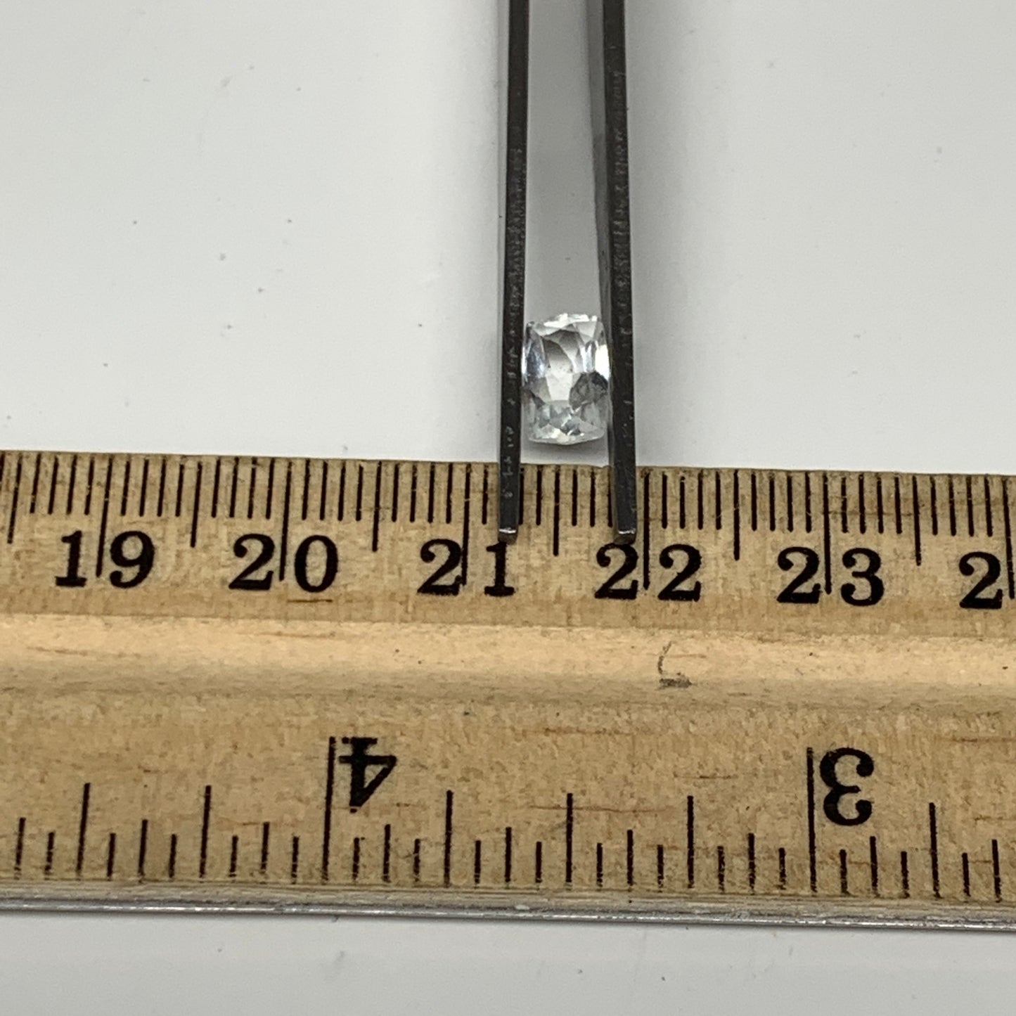 1.02cts, 8mmx5mmx3mm, Aquamarine Crystal Facetted Stone Loose @Pakistan,CTS210