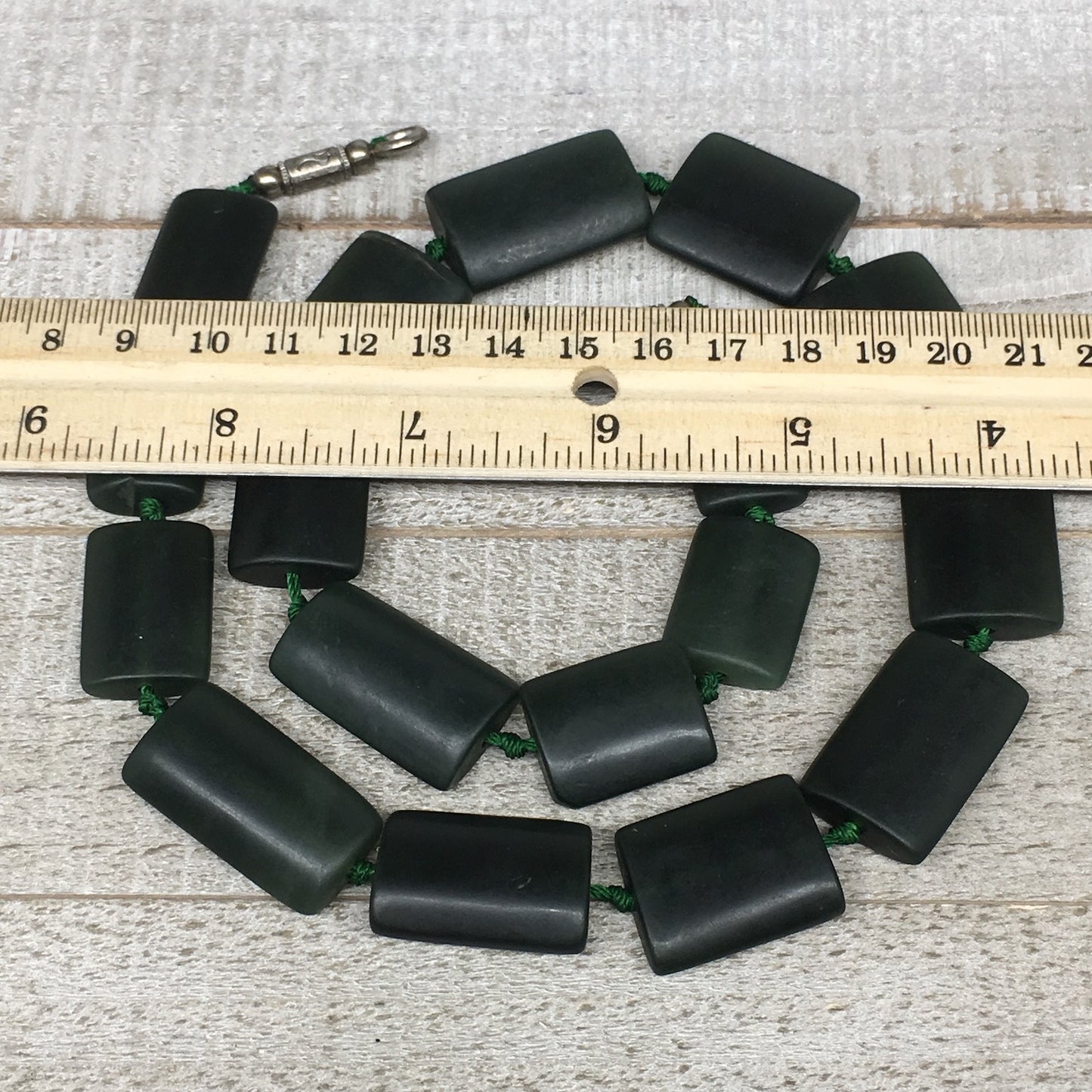 125.1g,22mm-30mm,17 Beads,Natural Serpentine Rectangle Beads Strand, 20", BN199