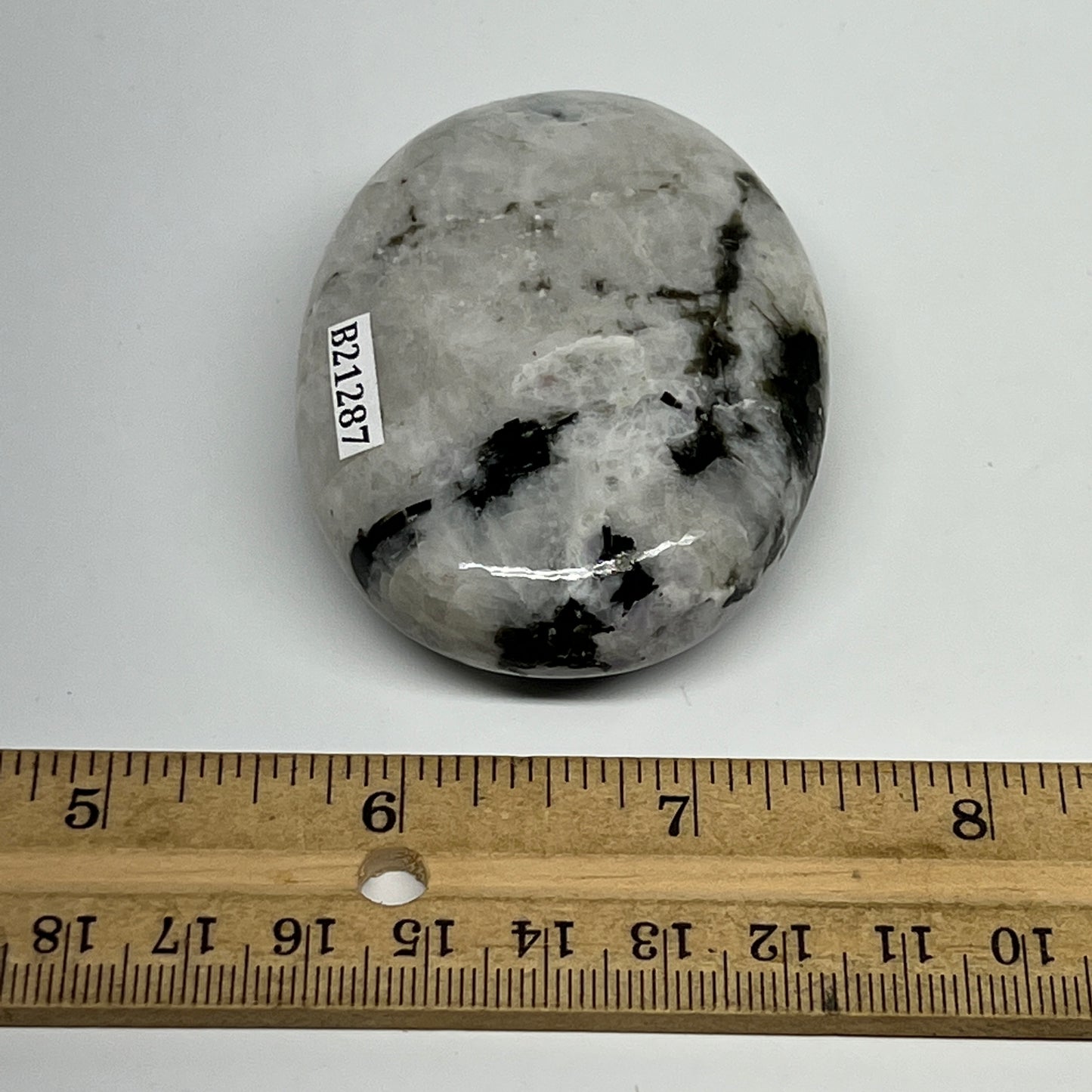 114.3g,2.7"x2"x0.8", Rainbow Moonstone Palm-Stone Polished from India, B21287