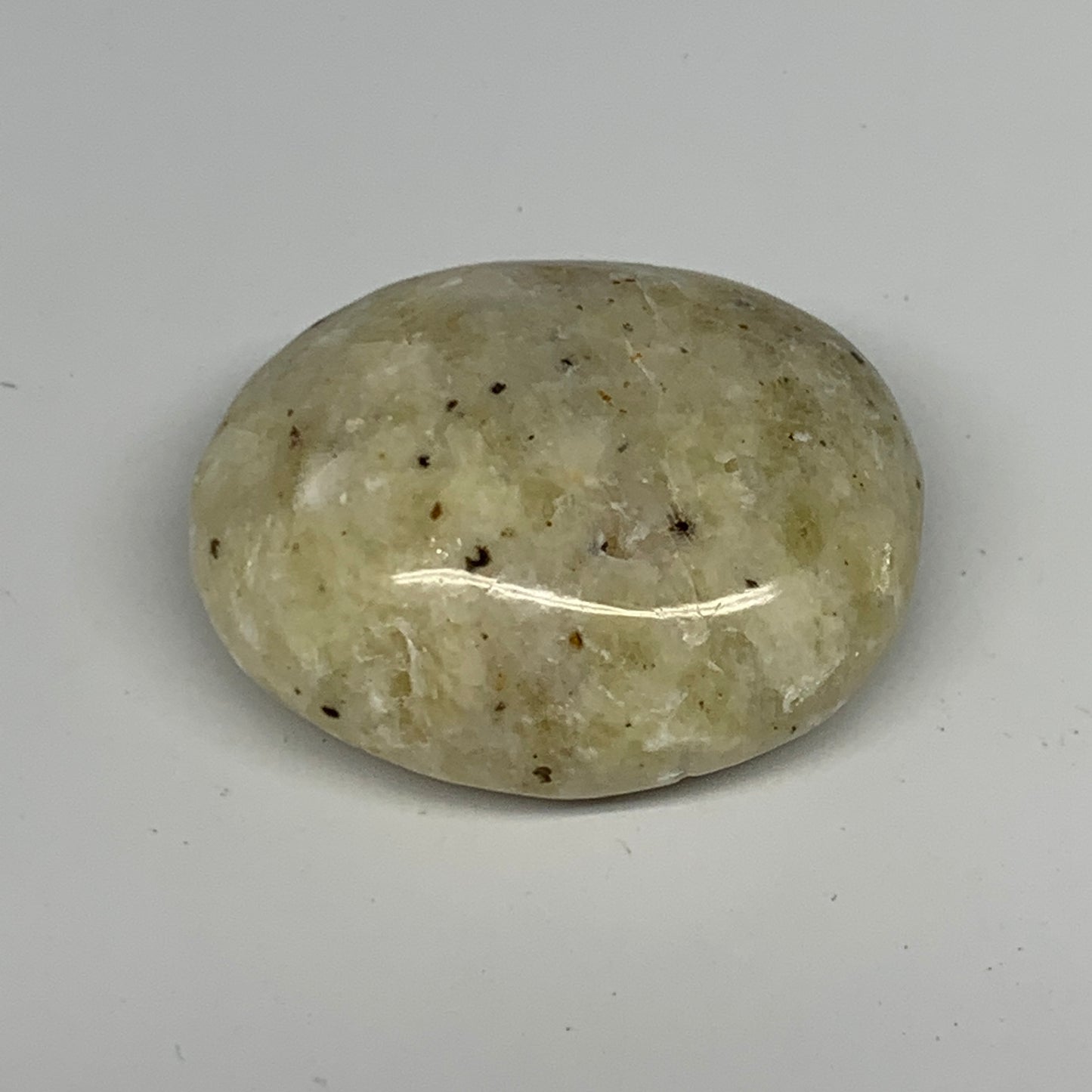 80.3g, 2.1"x1.7"x0.9", Natural Yellow Calcite Palm-Stone Crystal Polished Reiki,