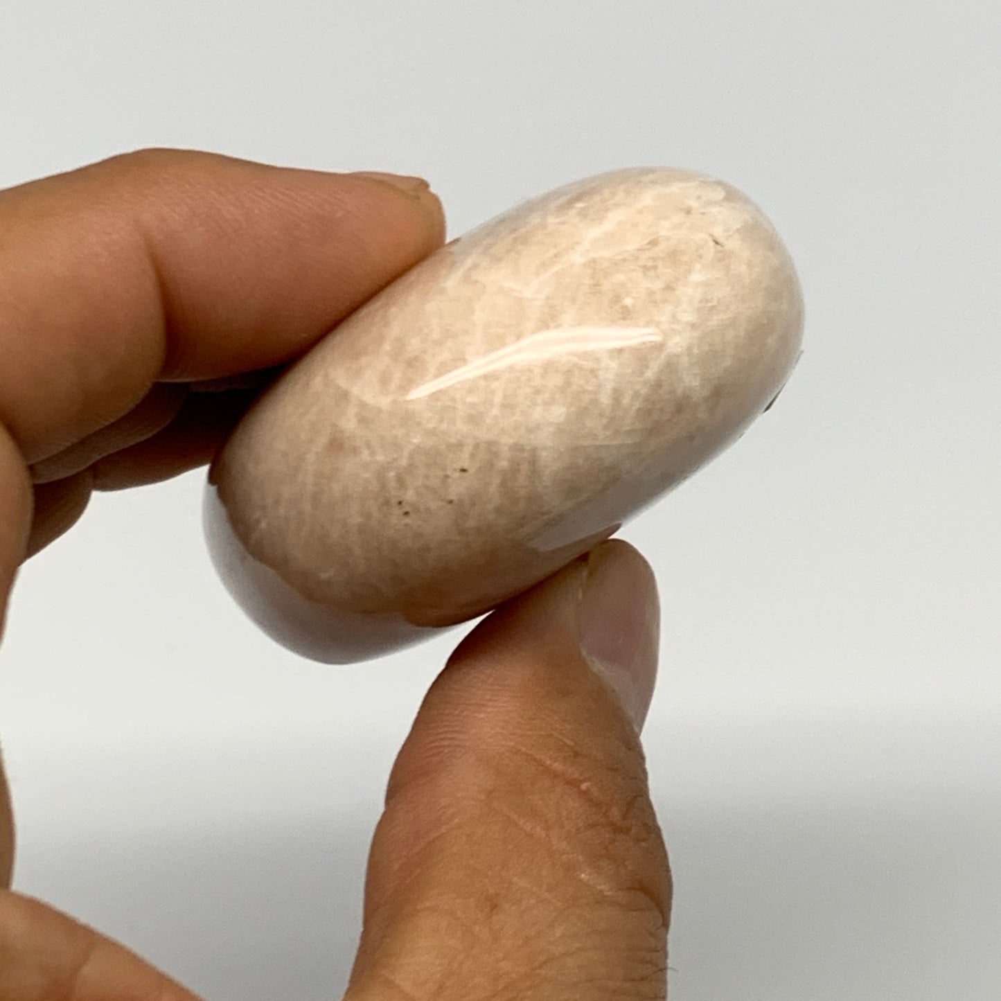 109.4g,2.3"x1.8"x0.9" Peach Moonstone Crystal Palm-Stone Polished Reiki, B27989