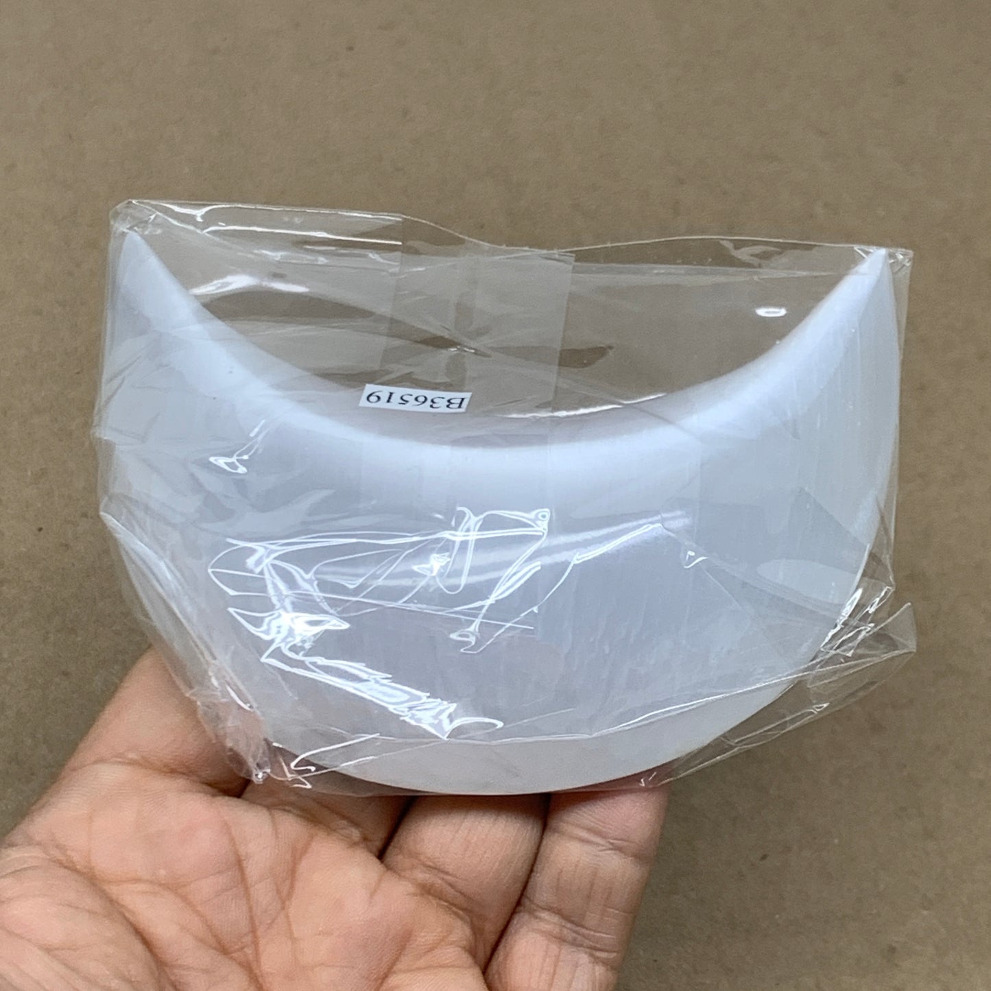 209g, 4.3"x2.1"x1", Selenite Crescent Moon Crystal (Satin Spar), B36519