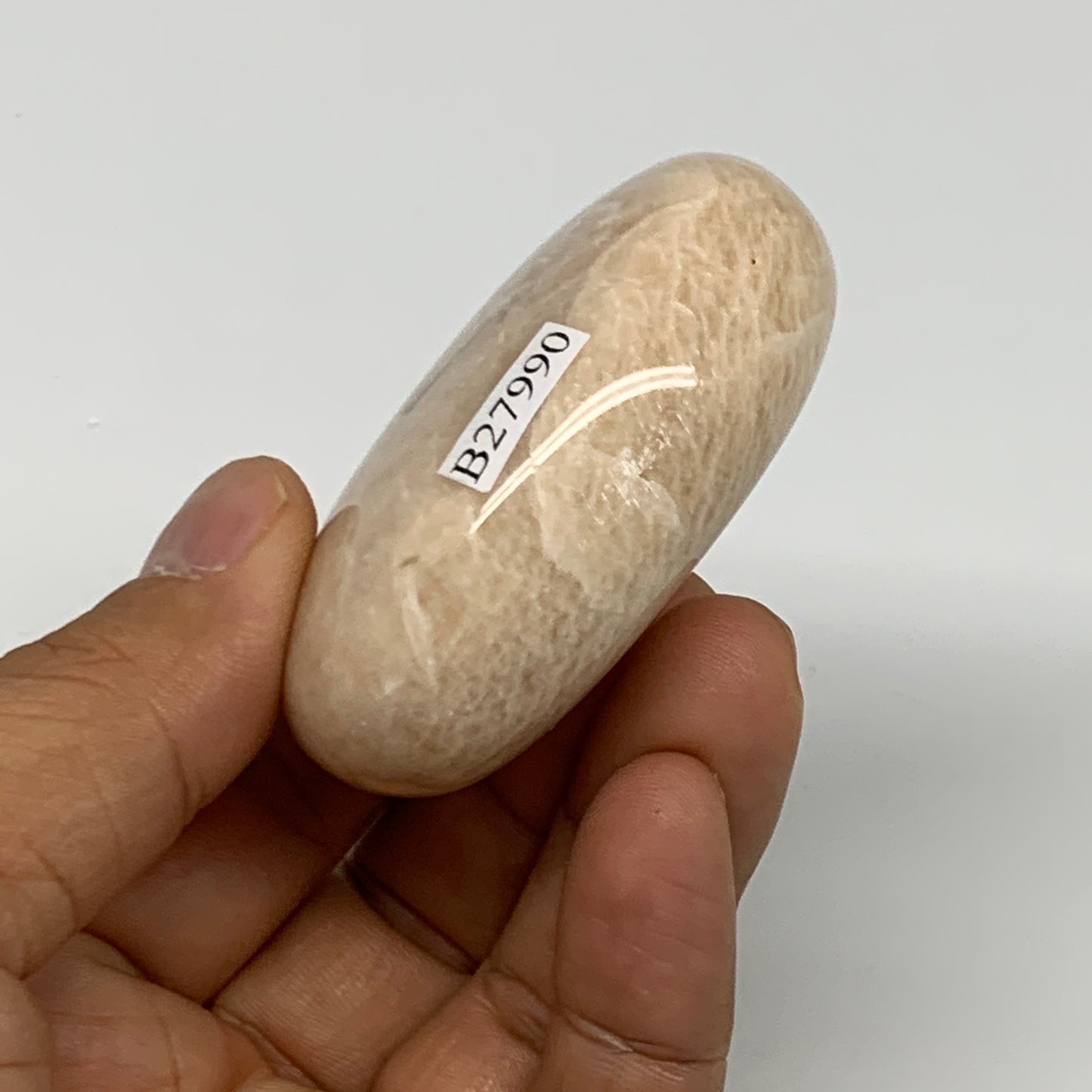 96.6g,2.3"x1.7"x0.9" Peach Moonstone Crystal Palm-Stone Polished Reiki, B27990