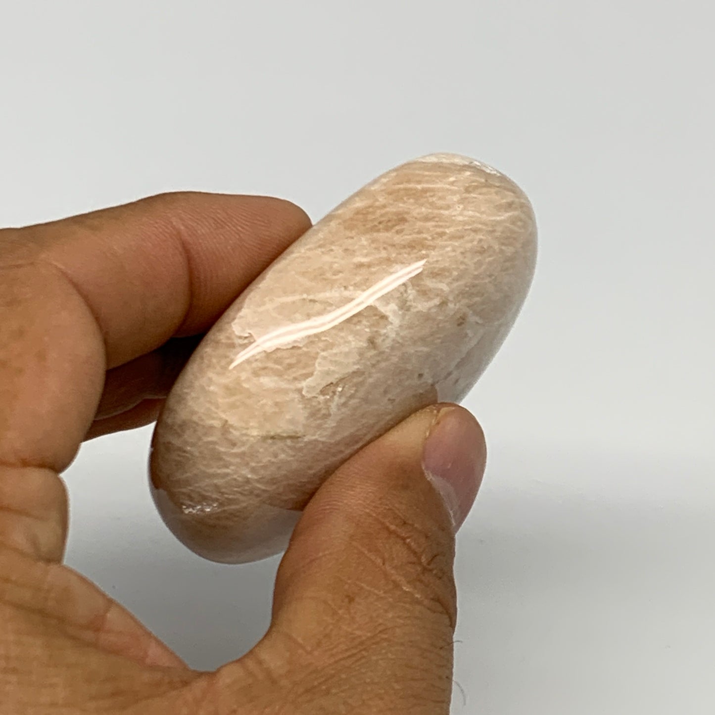 96.6g,2.3"x1.7"x0.9" Peach Moonstone Crystal Palm-Stone Polished Reiki, B27990