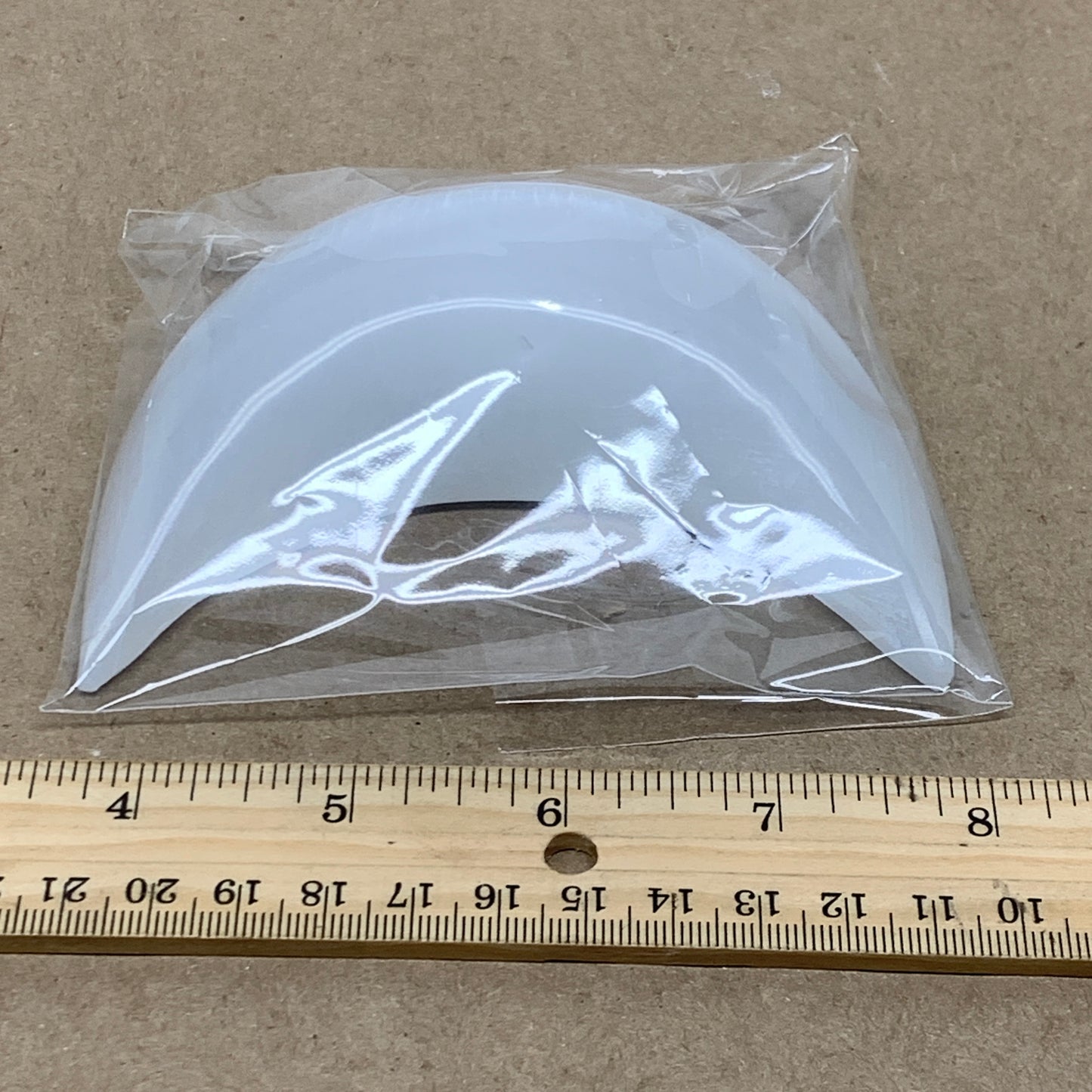 202g, 4.3"x2.2"x1", Selenite Crescent Moon Crystal (Satin Spar), B36520