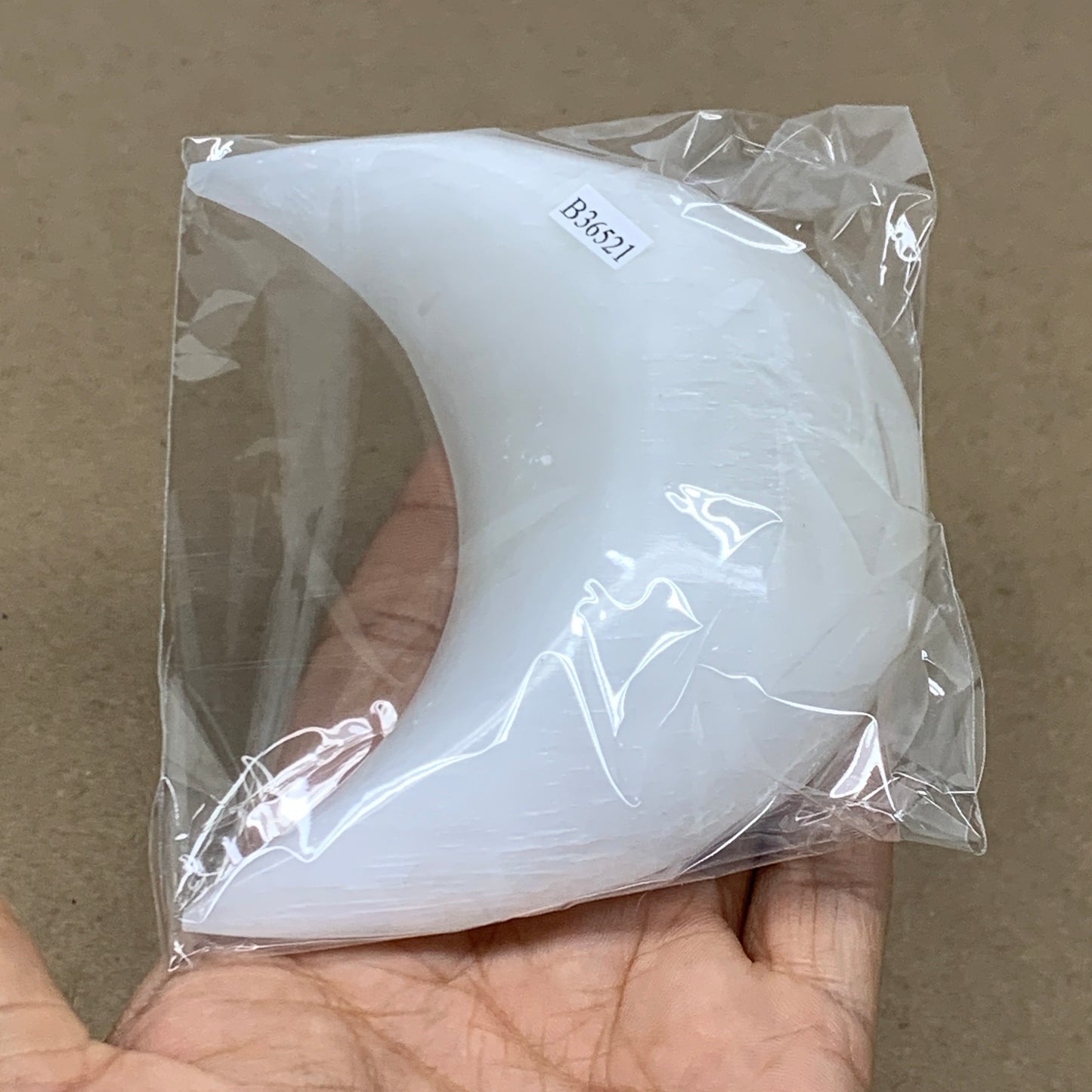 215g, 4.4"x2.2"x1", Selenite Crescent Moon Crystal (Satin Spar), B36521