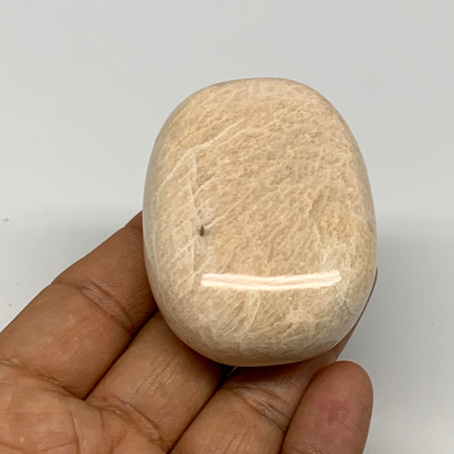 111g,2.3"x1.7"x0.9" Peach Moonstone Crystal Palm-Stone Polished Reiki, B27991