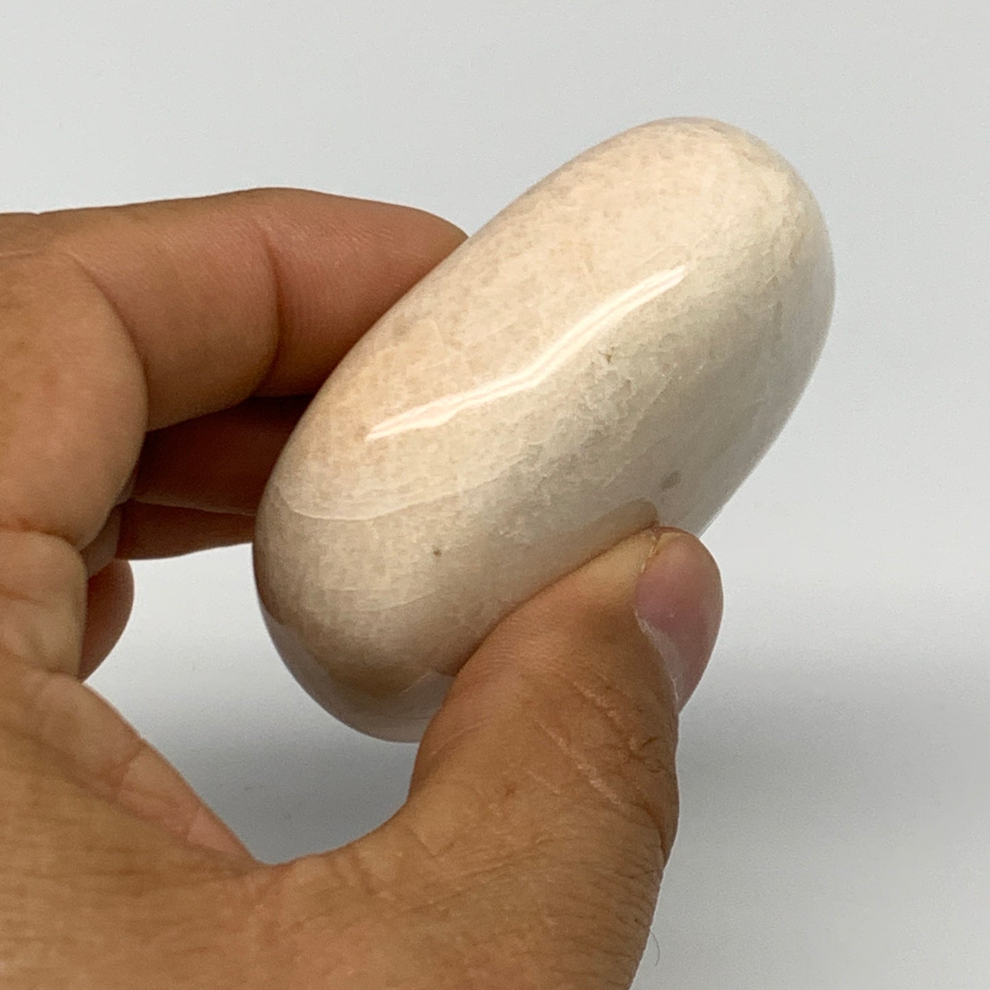 111g,2.3"x1.7"x0.9" Peach Moonstone Crystal Palm-Stone Polished Reiki, B27991