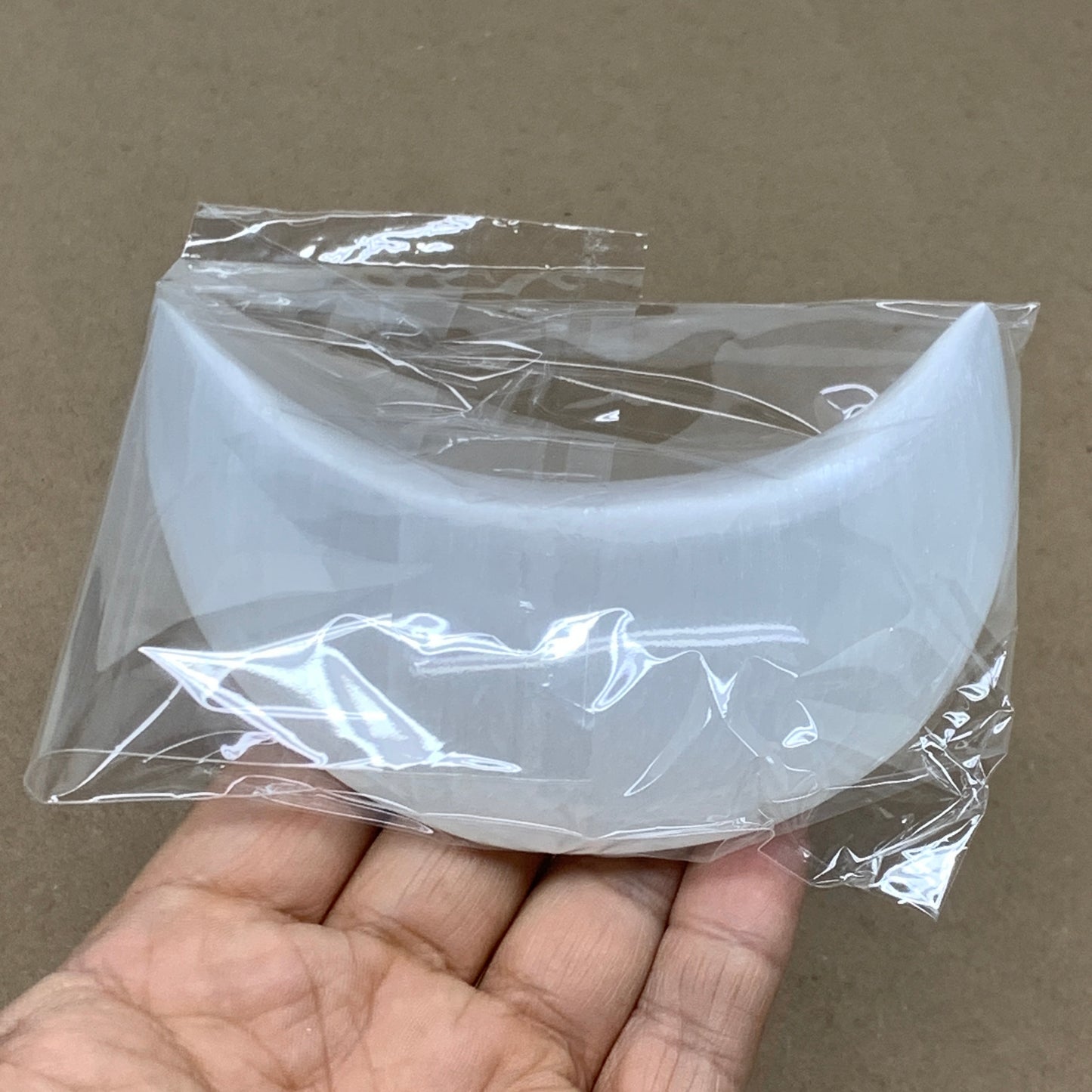 181g, 4.4"x2.1"x0.9", Selenite Crescent Moon Crystal (Satin Spar), B36522