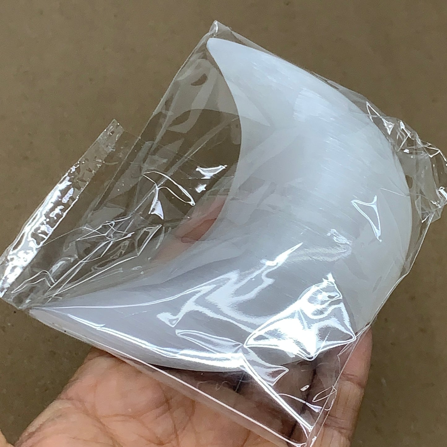 181g, 4.4"x2.1"x0.9", Selenite Crescent Moon Crystal (Satin Spar), B36522