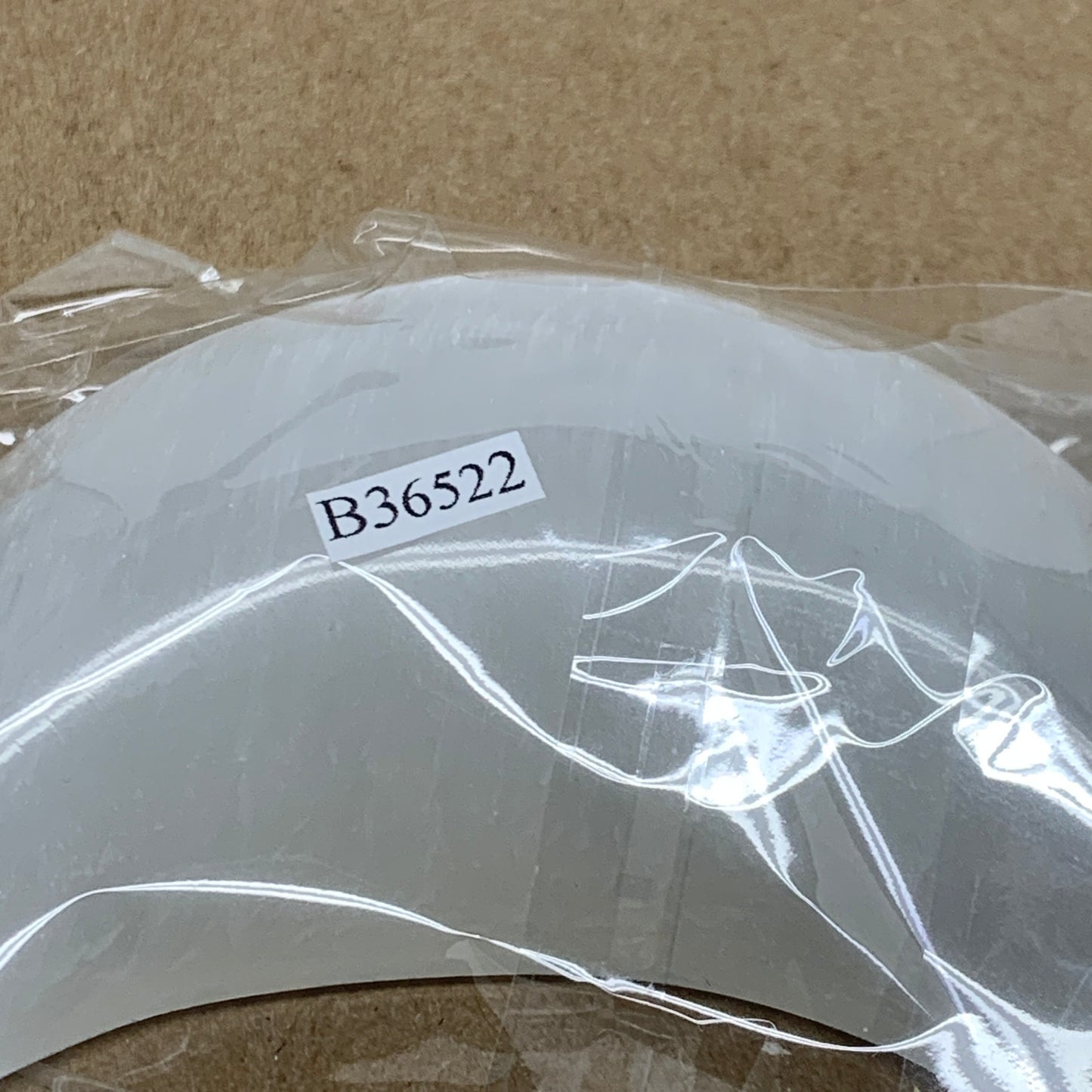 181g, 4.4"x2.1"x0.9", Selenite Crescent Moon Crystal (Satin Spar), B36522