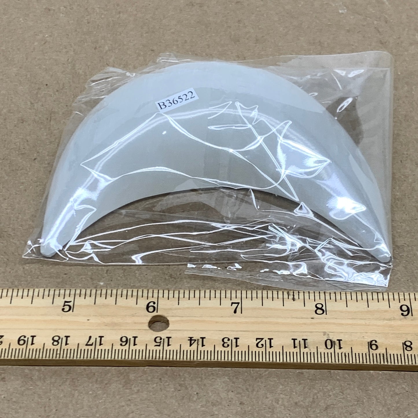 181g, 4.4"x2.1"x0.9", Selenite Crescent Moon Crystal (Satin Spar), B36522