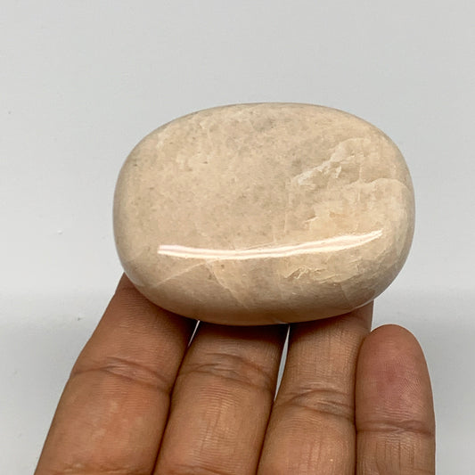 100.3g,2.2"x1.7"x0.9" Peach Moonstone Crystal Palm-Stone Polished Reiki, B27992