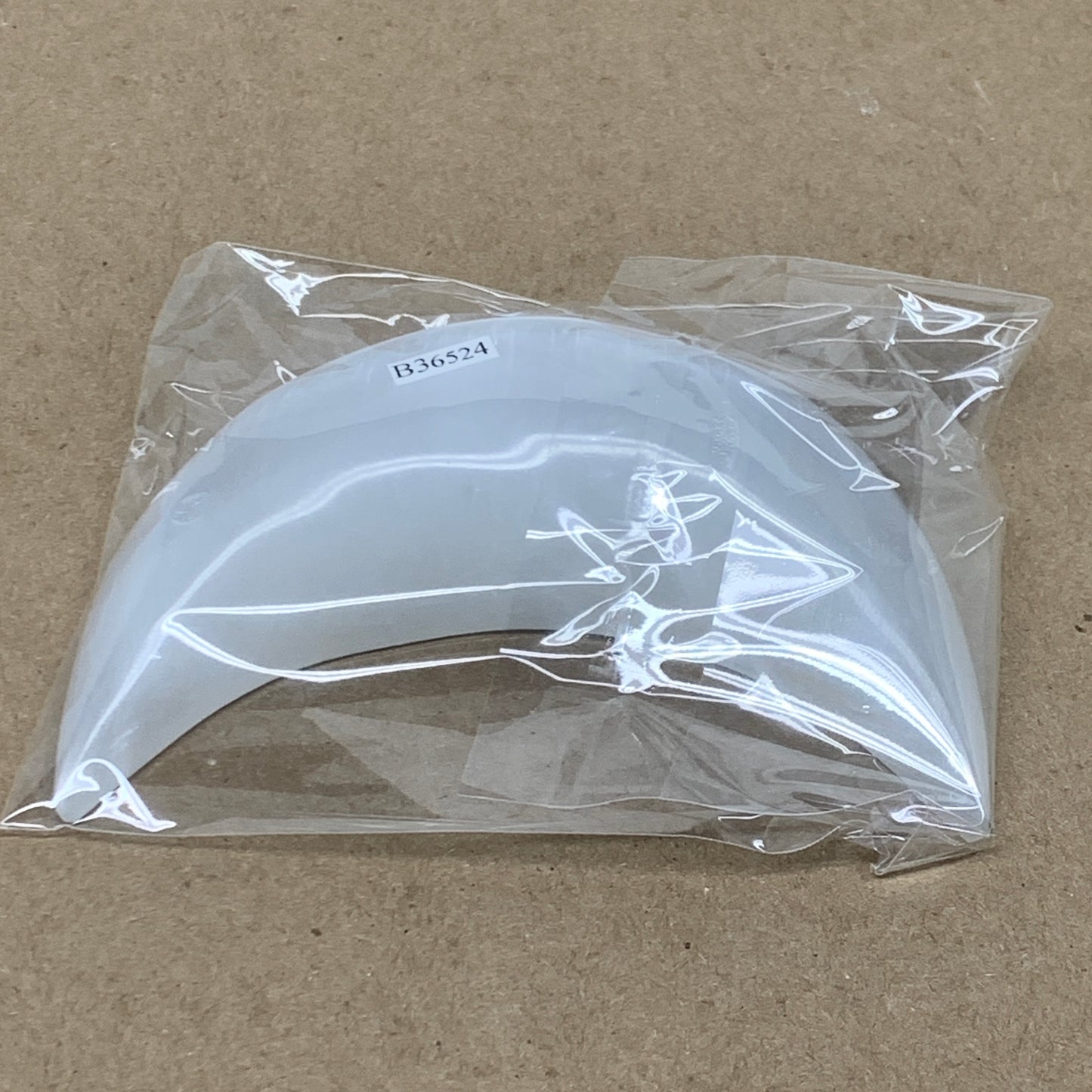 172g, 4.4"x2.1"x0.8", Selenite Crescent Moon Crystal (Satin Spar), B36524