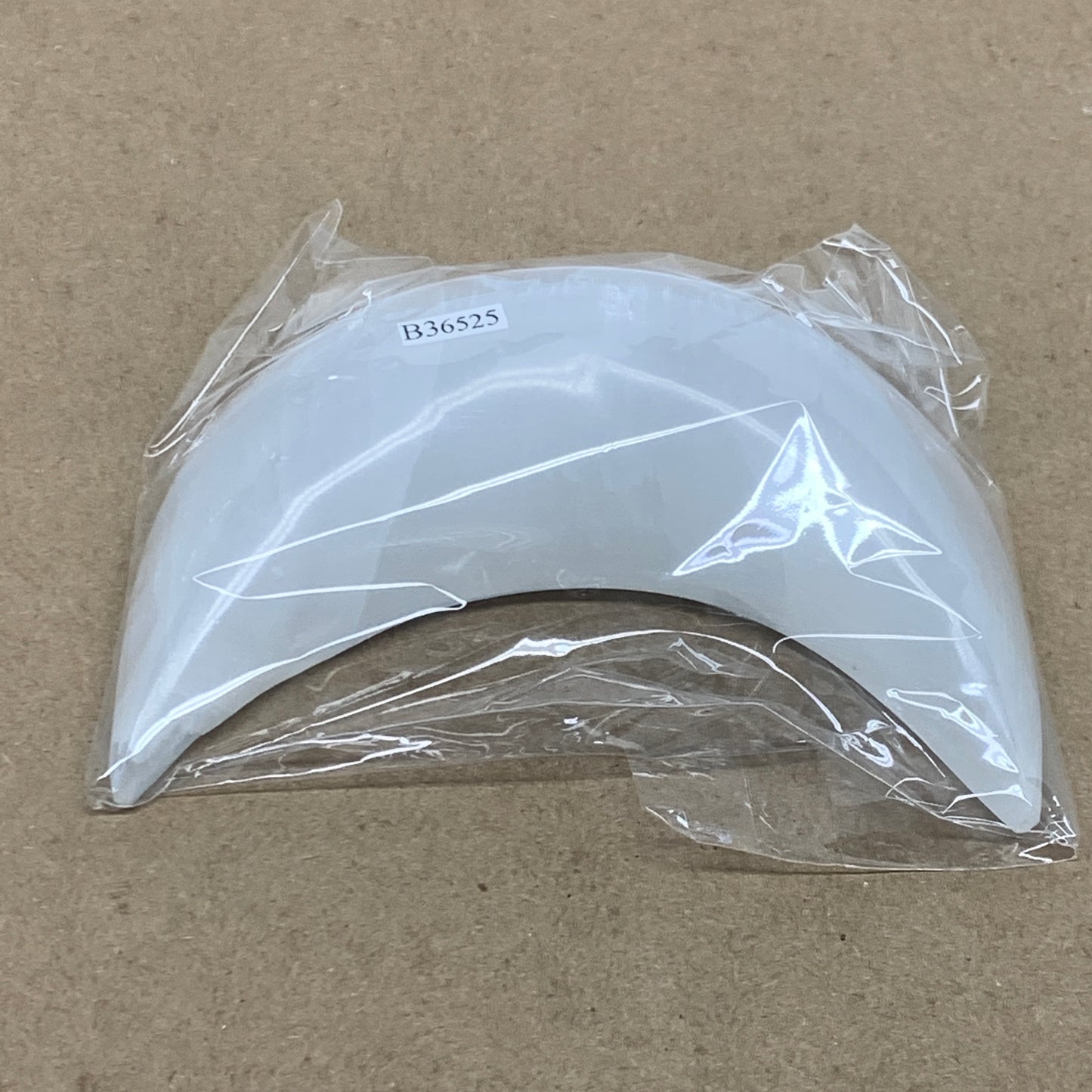 217g, 4.5"x2.1"x1", Selenite Crescent Moon Crystal (Satin Spar), B36525