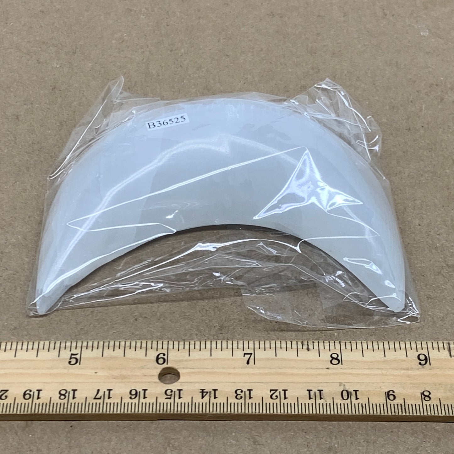 217g, 4.5"x2.1"x1", Selenite Crescent Moon Crystal (Satin Spar), B36525