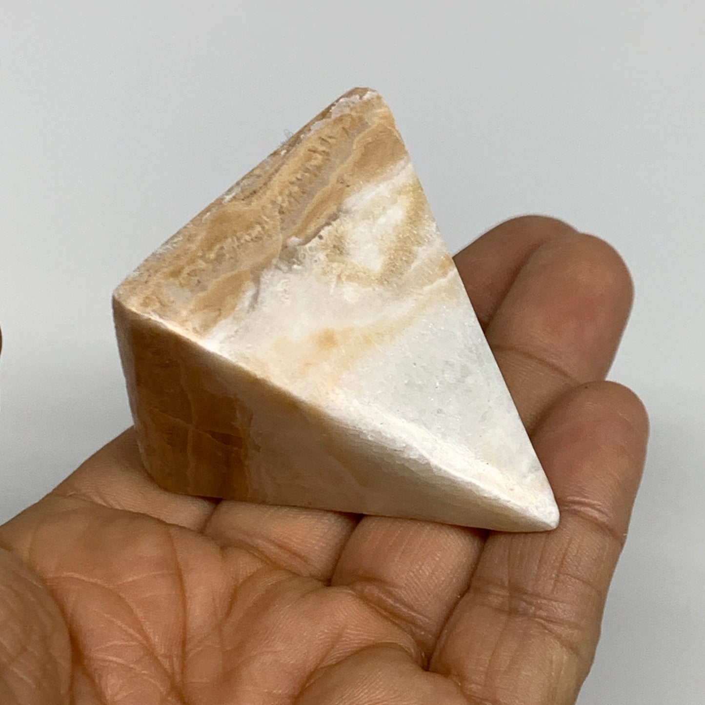 94.6g, 1.9"x1.7"x1.6", Caribbean Calcite Pyramid Gemstone, Crystal, B31800