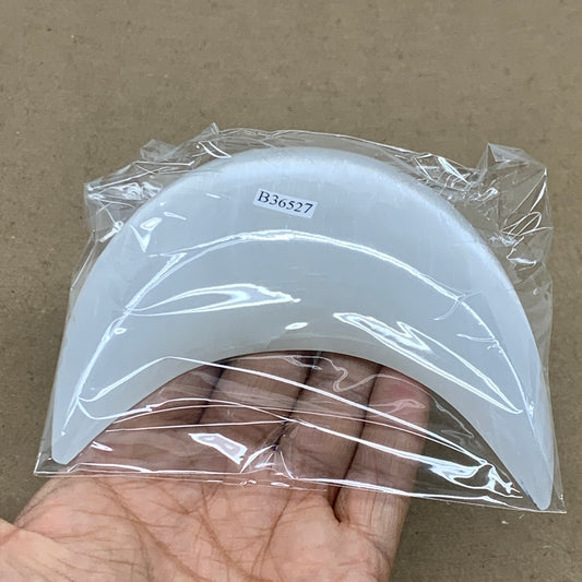 193g, 4.4"x2.1"x0.9", Selenite Crescent Moon Crystal (Satin Spar), B36527