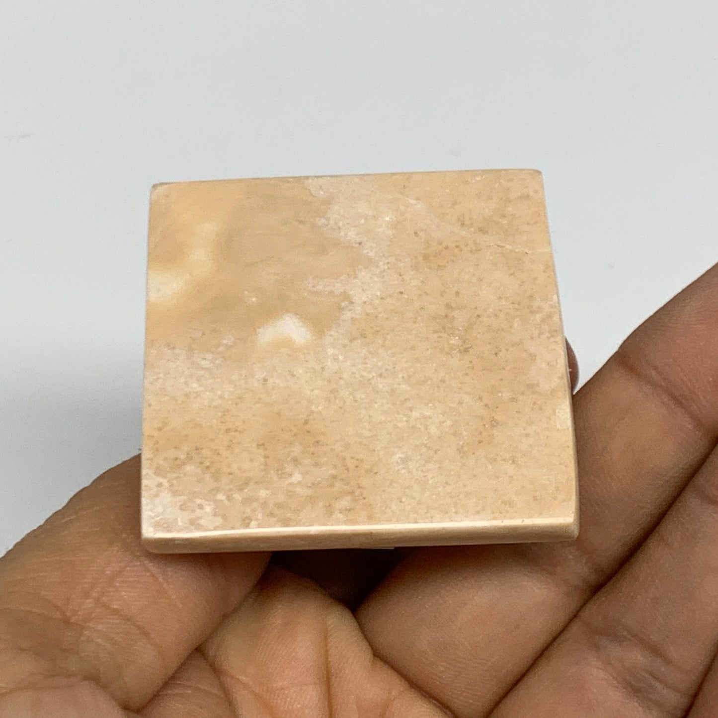 76.2g, 1.4"x1.7"x1.7", Caribbean Calcite Pyramid Gemstone, Crystal, B31801