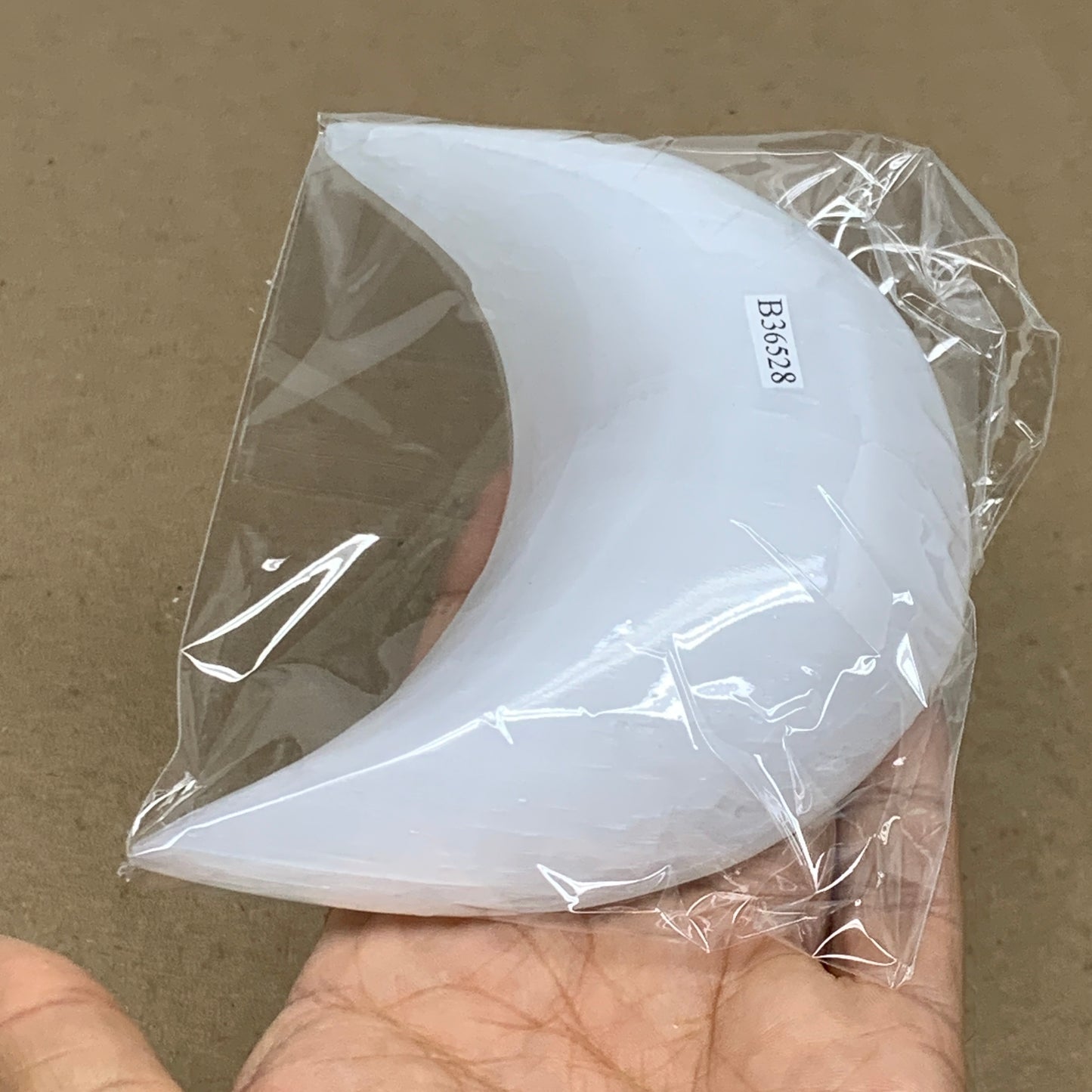 235g, 4.5"x2.3"x1", Selenite Crescent Moon Crystal (Satin Spar), B36528