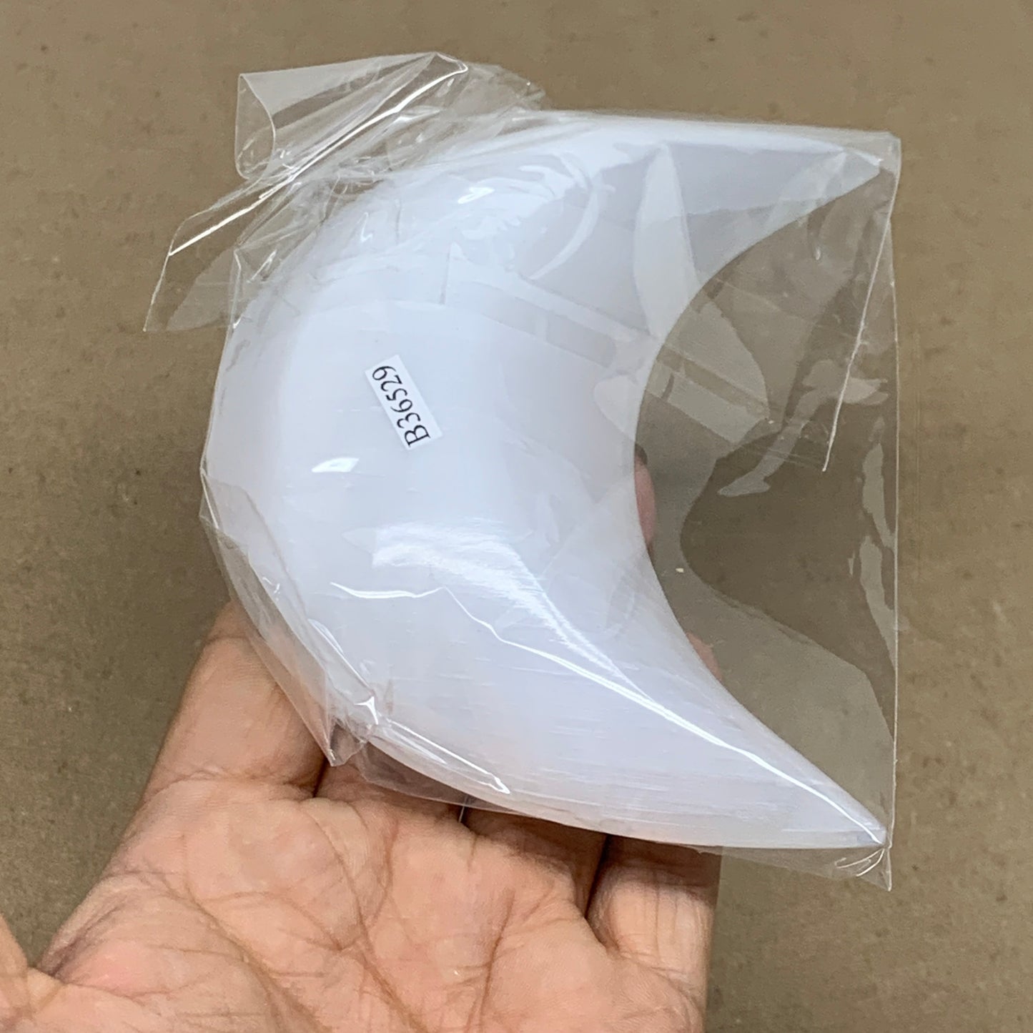 237g, 4.5"x2.2"x1", Selenite Crescent Moon Crystal (Satin Spar), B36529