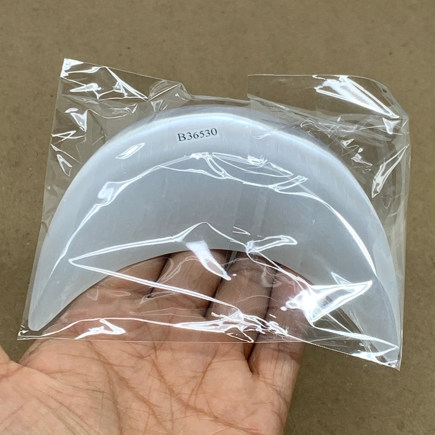 214g, 4.6"x2.1"x1", Selenite Crescent Moon Crystal (Satin Spar), B36530