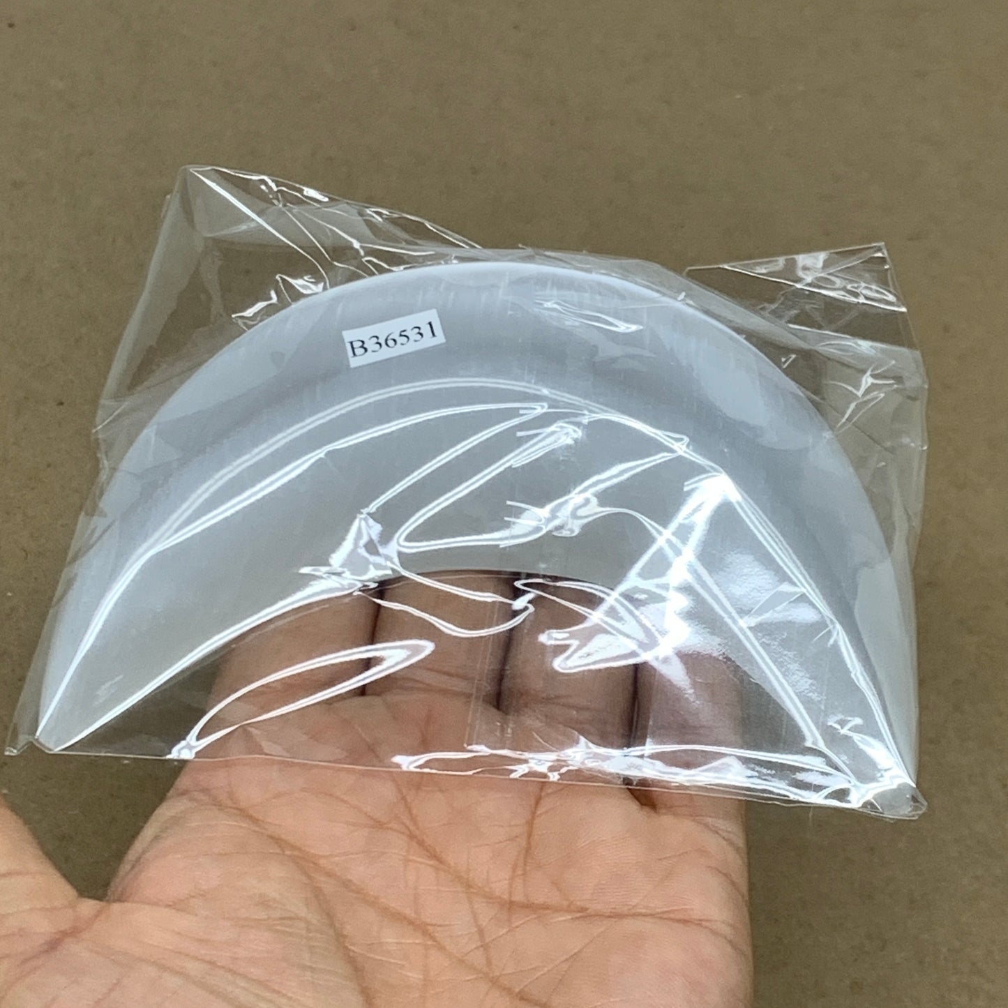 200g, 4.6"x2.2"x0.9", Selenite Crescent Moon Crystal (Satin Spar), B36531