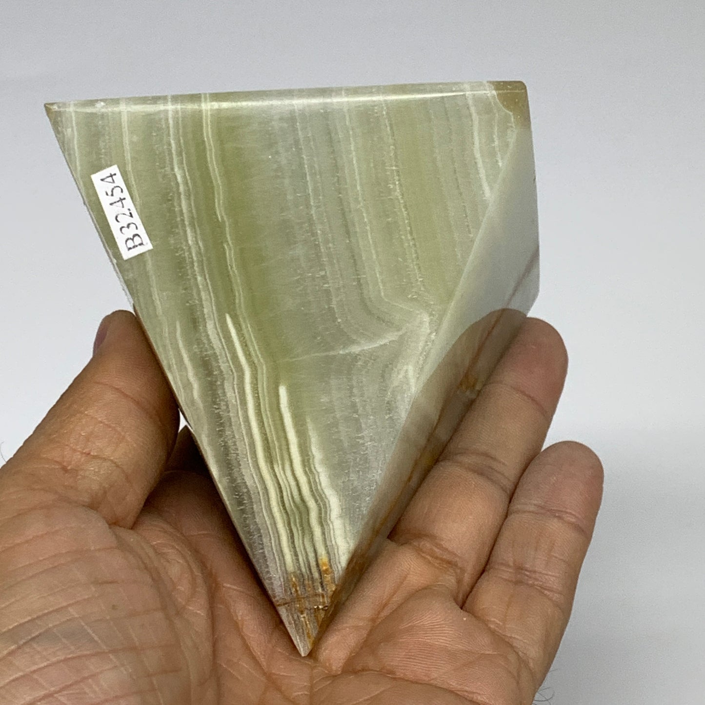 0.92 lbs, 3"x2.9"x2.9", Green Onyx Pyramid Gemstone Crystal, B32454