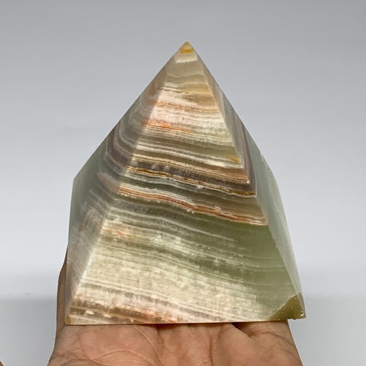 0.91 lbs, 3"x2.9"x2.9", Green Onyx Pyramid Gemstone Crystal, B32455