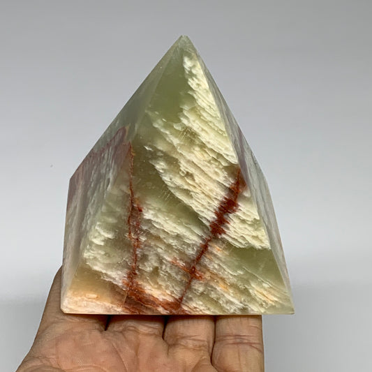 0.9 lbs, 3"x2.9"x2.9", Green Onyx Pyramid Gemstone Crystal, B32456