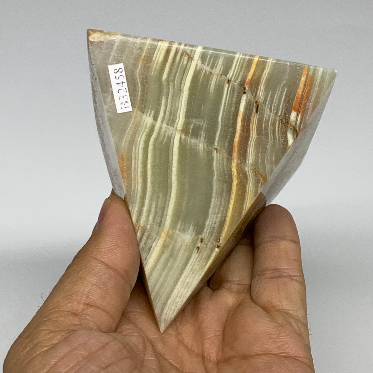 0.91 lbs, 3"x2.9"x2.9", Green Onyx Pyramid Gemstone Crystal, B32458