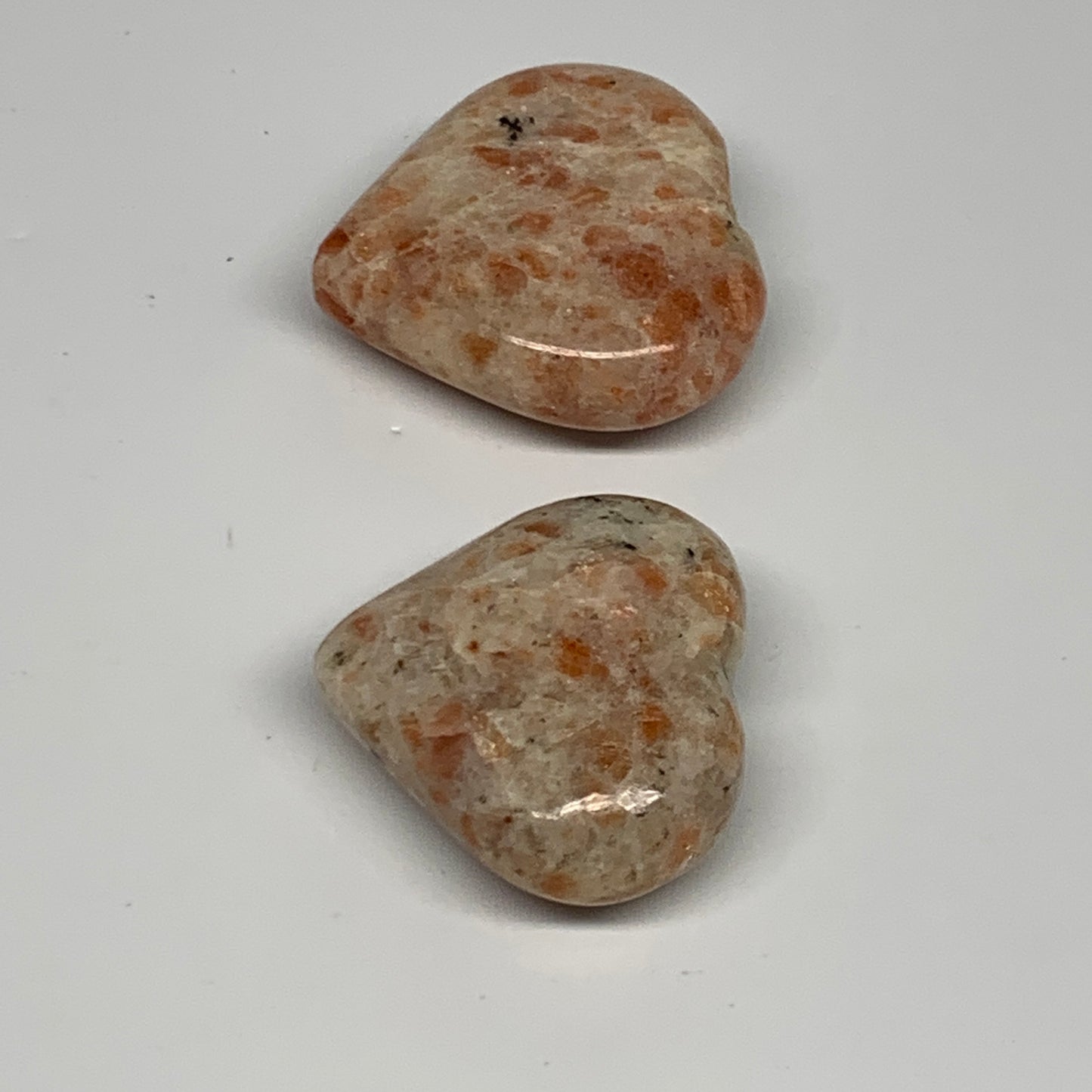 156.9g,1.8"-2.1", 2pcs, Sunstone Heart Polished Healing Crystal,B28025