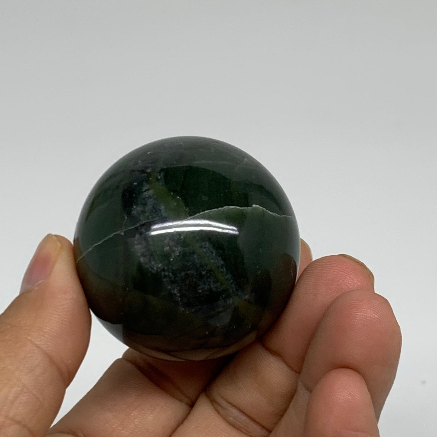 106.1g, 1.7"(42mm) Green Zade Stone Sphere Gemstone,Healing Crystal, B35250