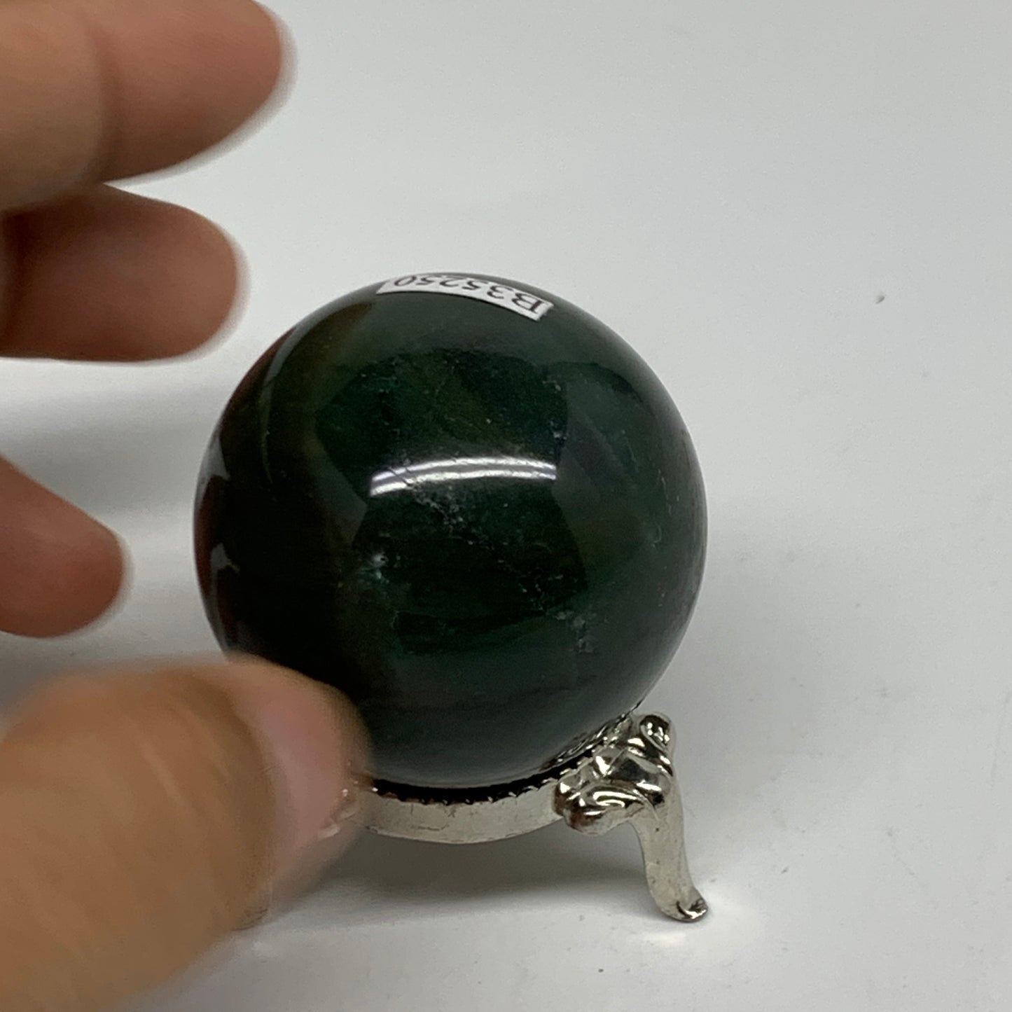 106.1g, 1.7"(42mm) Green Zade Stone Sphere Gemstone,Healing Crystal, B35250