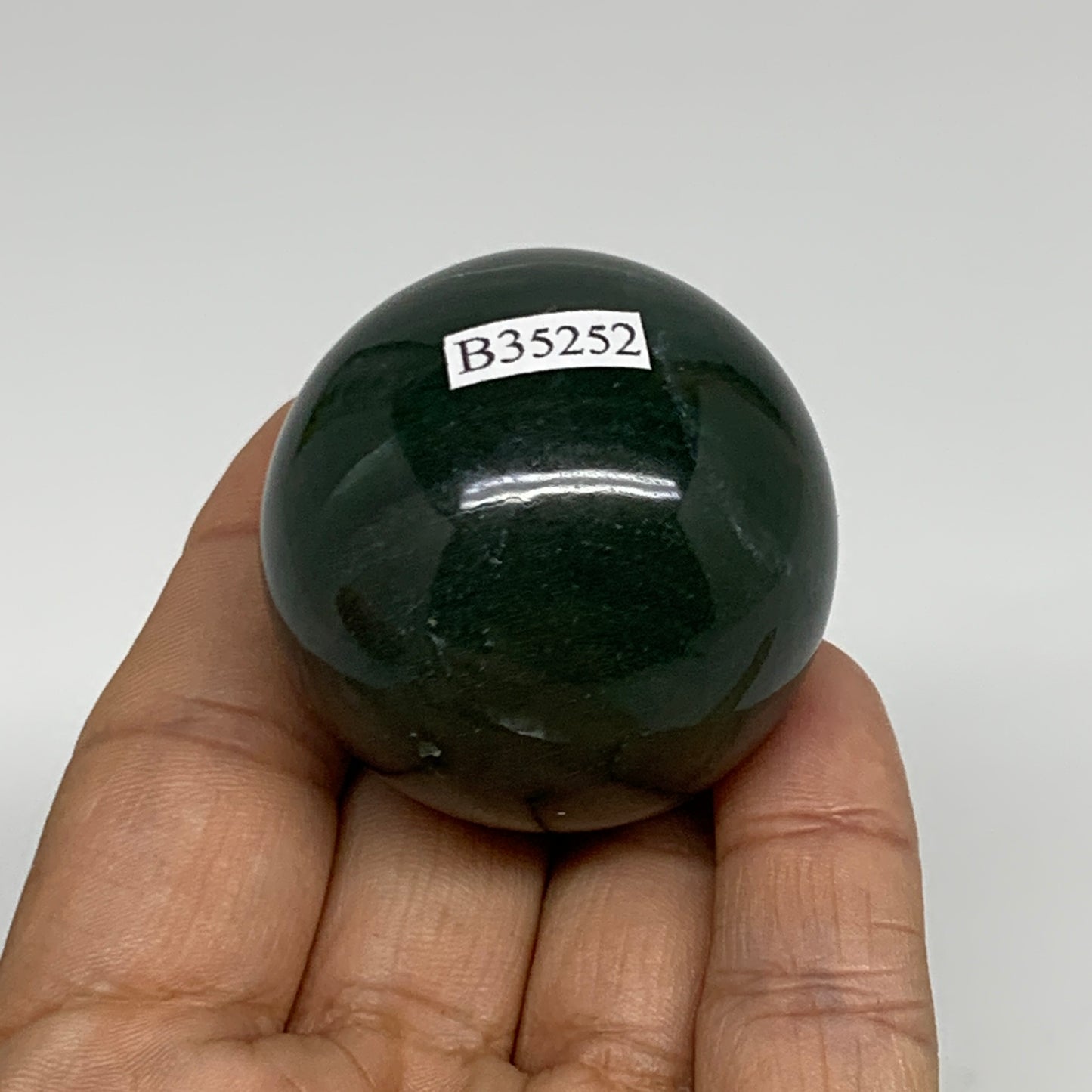 102.7g, 1.7"(42mm) Green Zade Stone Sphere Gemstone,Healing Crystal, B35252