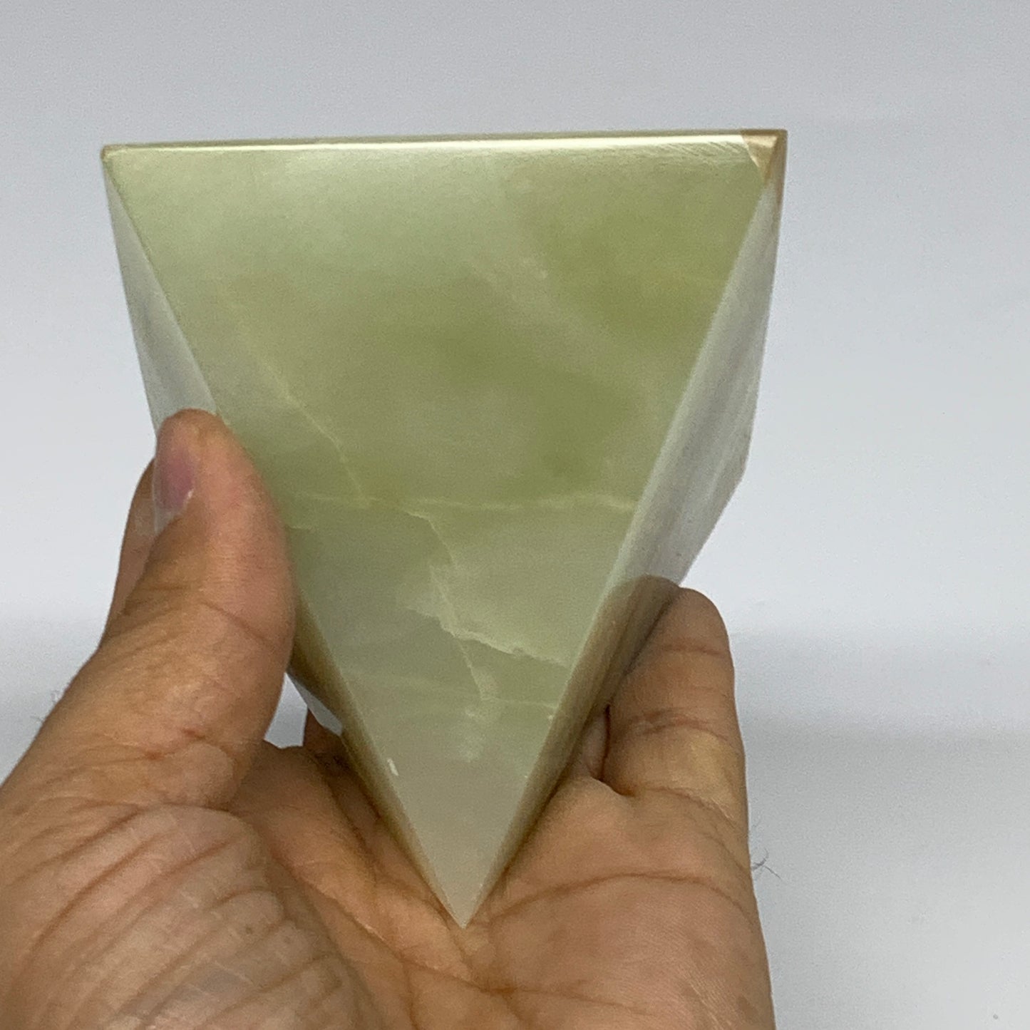 0.93 lbs, 3"x2.9"x2.9", Green Onyx Pyramid Gemstone Crystal, B32465