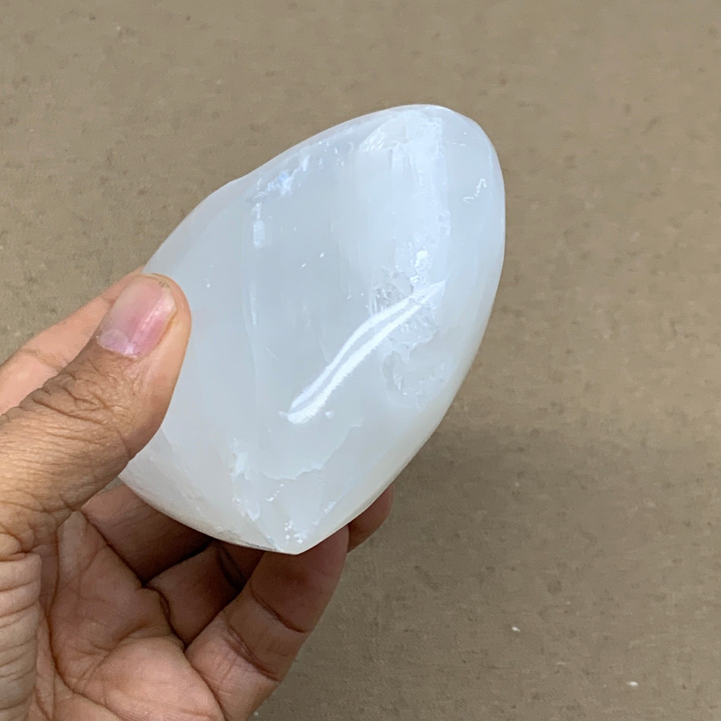 0.83 lbs, 3.8"x3.6"x1.6", Selenite Half Puffy Heart Crystals, Satin Spar, B36578
