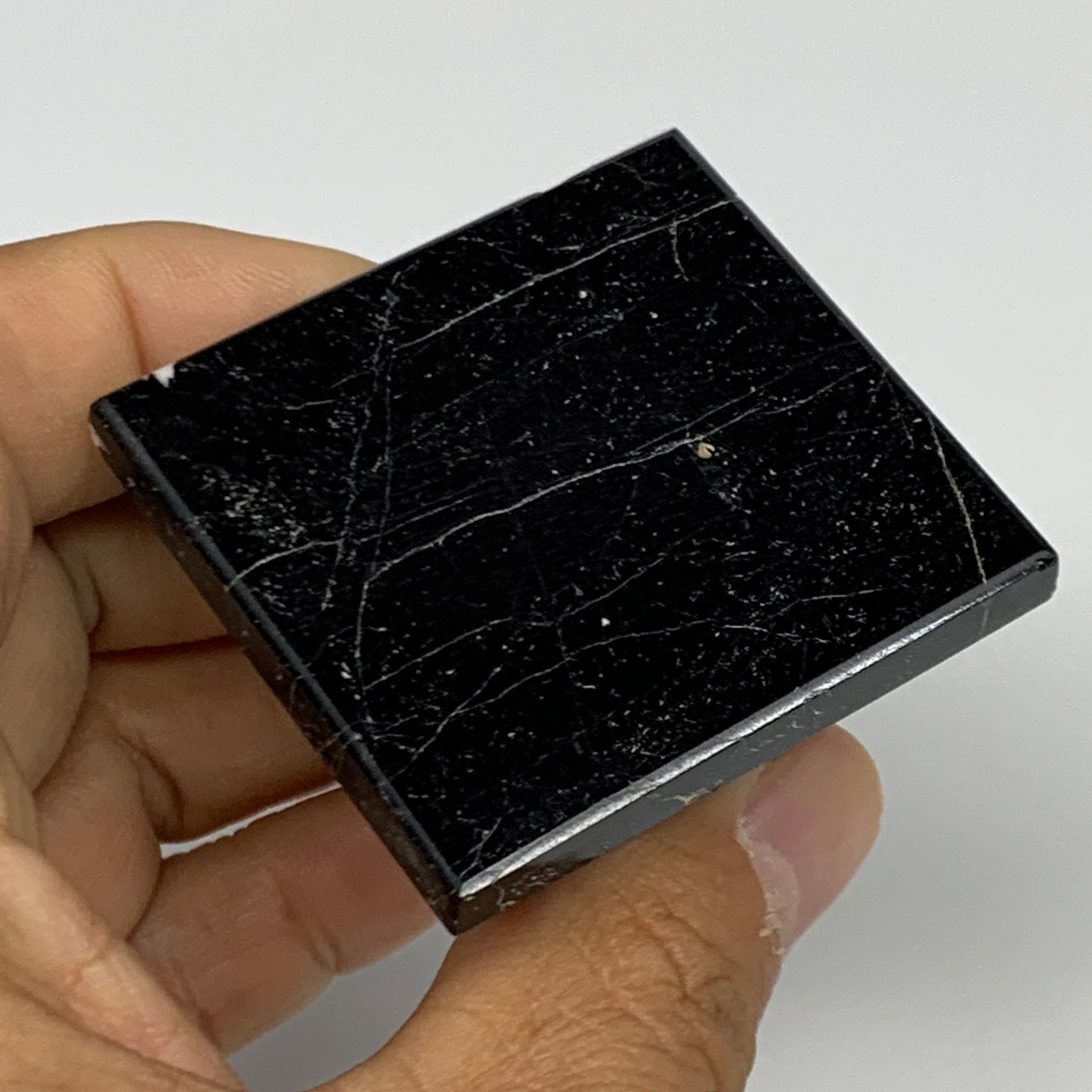 115.8g, 1.7"x1.7"x1.8", Black Tourmaline Pyramid Gemstone,Healing Crystal, B3183