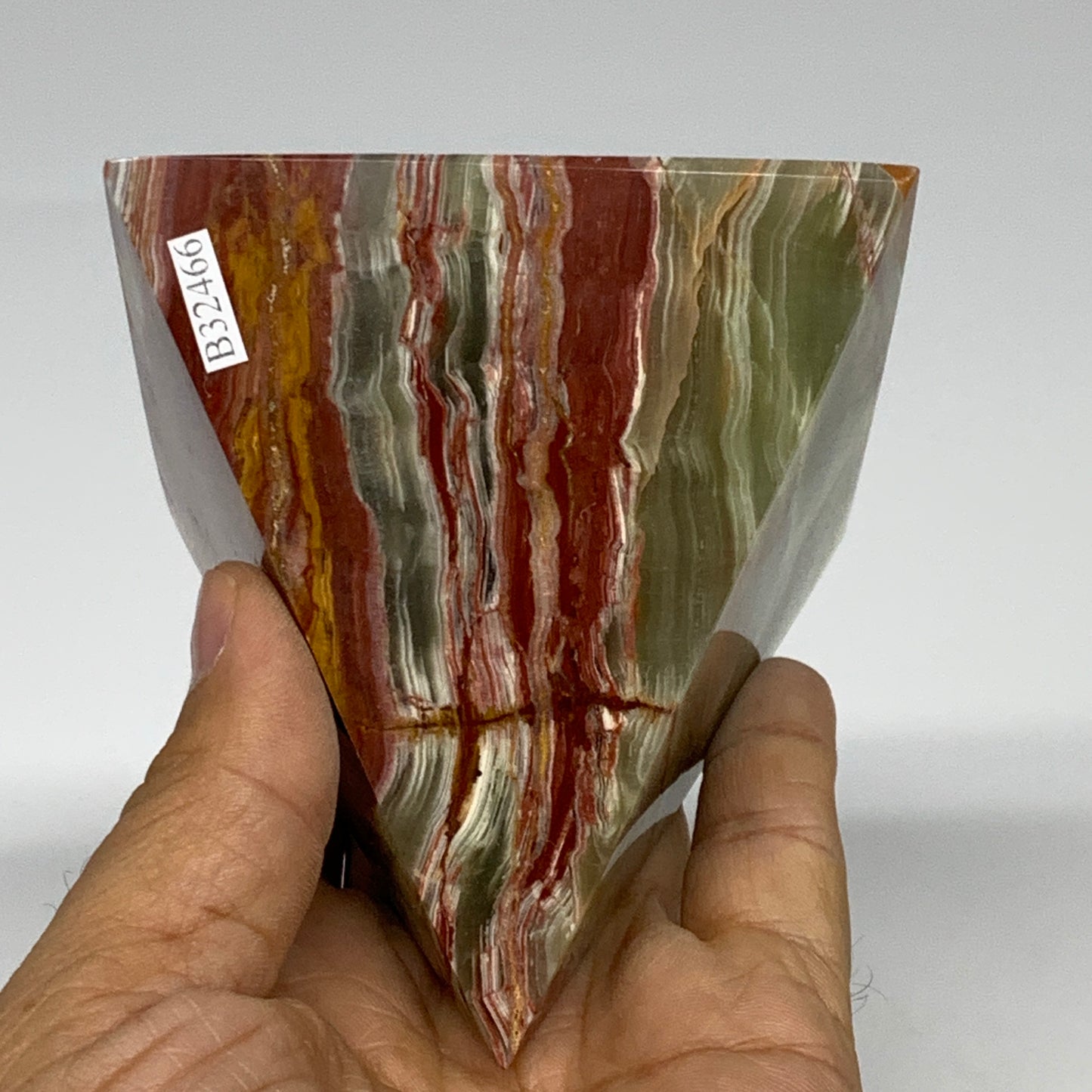 1.05 lbs, 3.1"x3"x3", Green Onyx Pyramid Gemstone Crystal, B32466