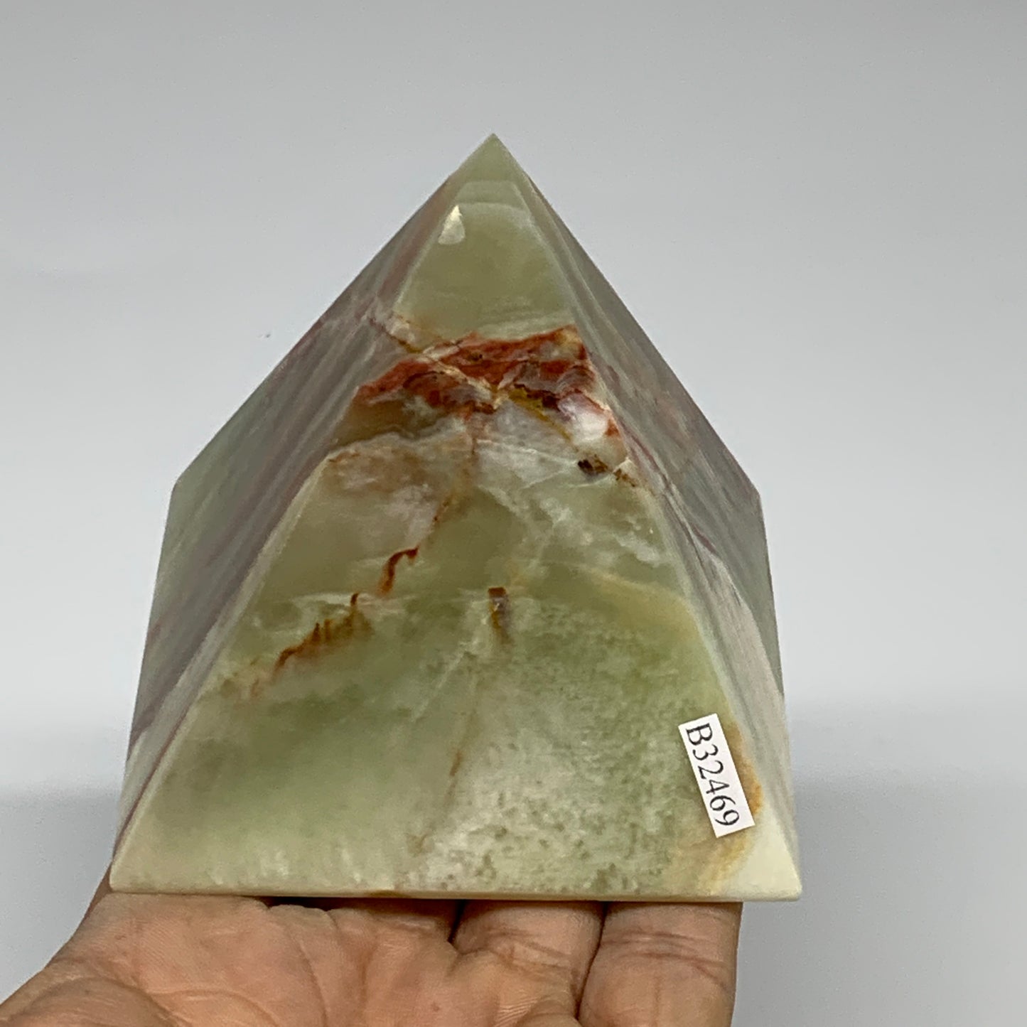 0.93 lbs, 2.9"x3"x3", Green Onyx Pyramid Gemstone Crystal, B32469