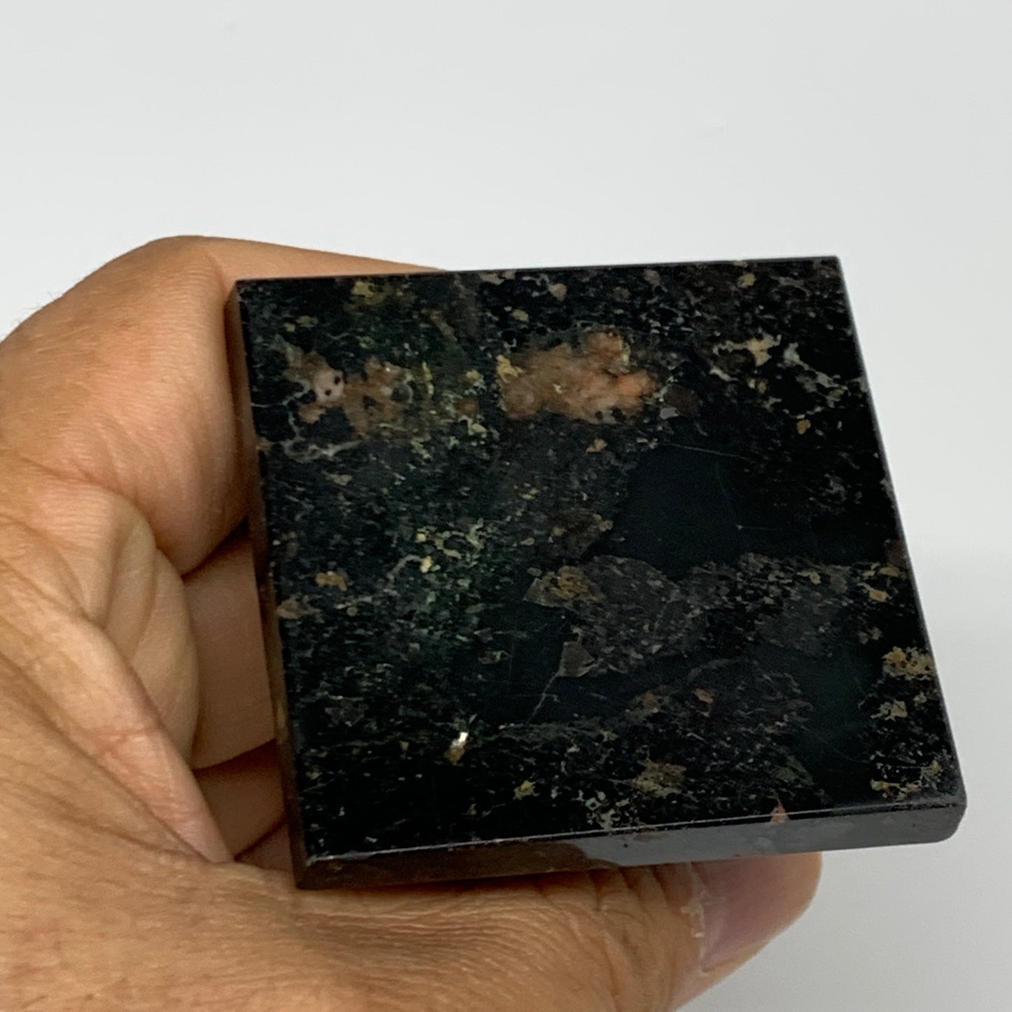 103.8g, 1.4"x1.8"x1.9", Black Tourmaline Pyramid Gemstone,Healing Crystal, B3184