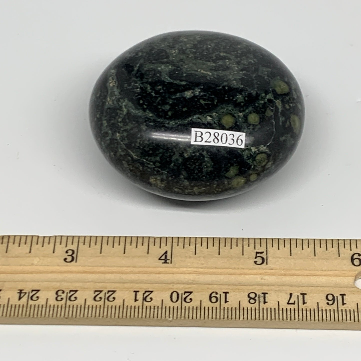 163.7g, 2.4"x2.2"x1.3", Crocodile Kambaba Jasper Palm-Stone @Madagascar, B28036